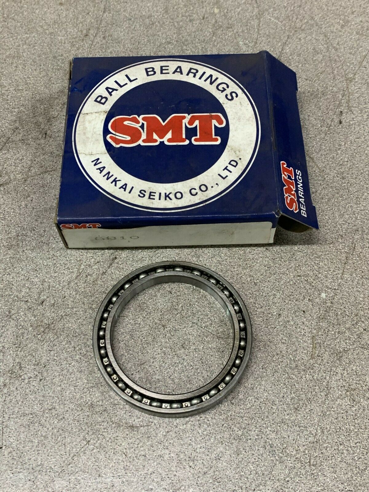 NEW IN BOX SMT ROLLER BEARING 6810