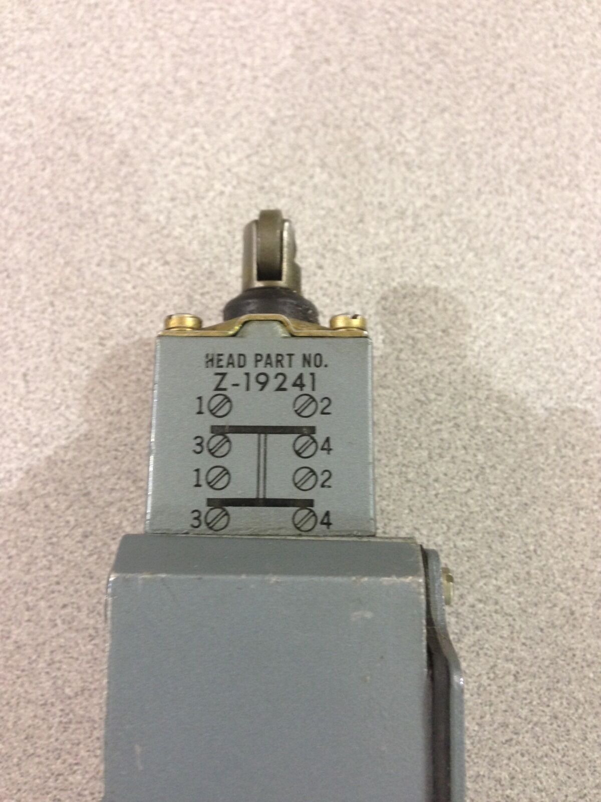 USED ALLEN-BRADLEY LIMIT SWITCH  802T-DT SERIES 1  (H5)