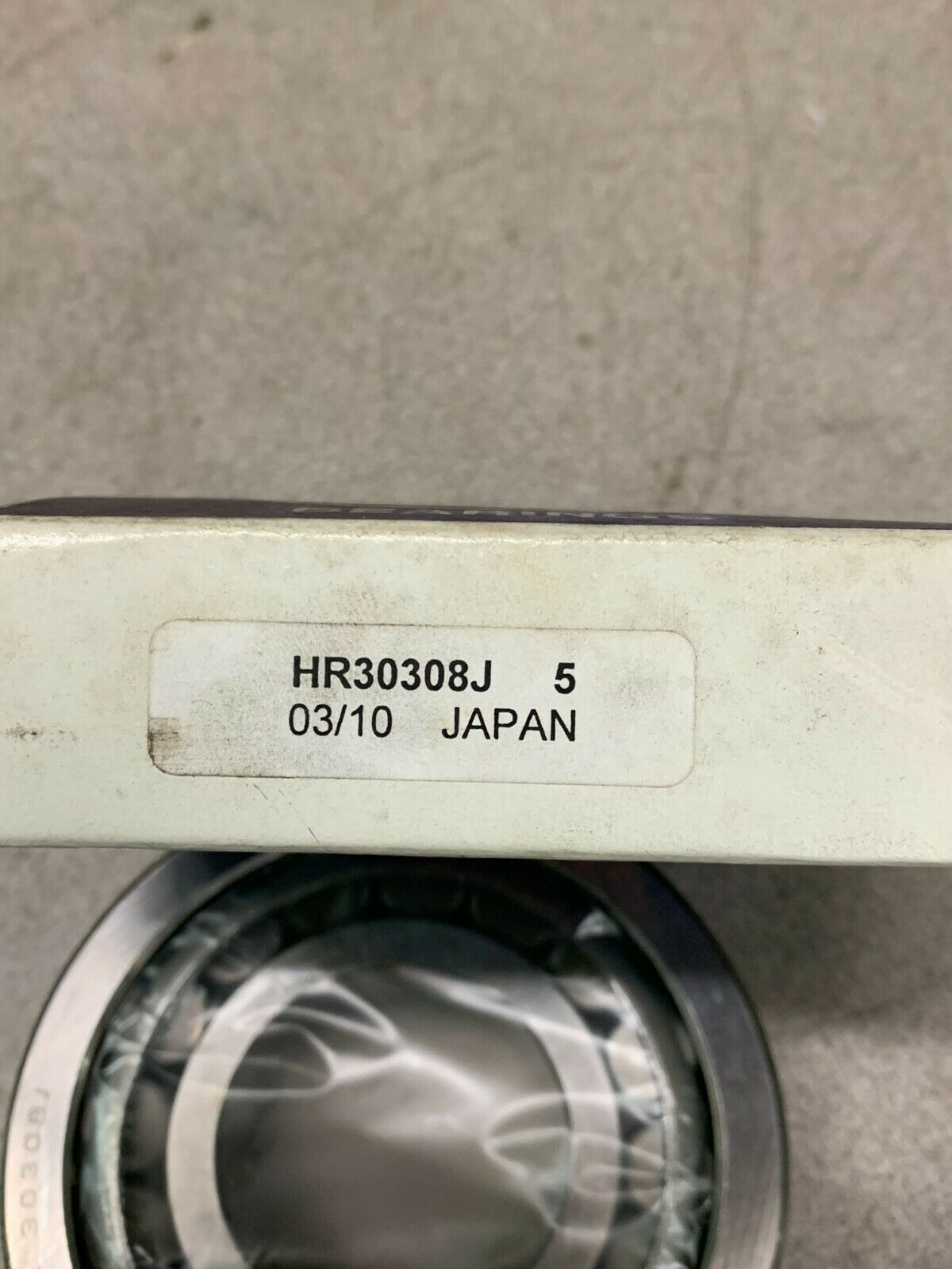 NEW IN BOX NSK ROLLER BEARING WITH CUP HR30308J