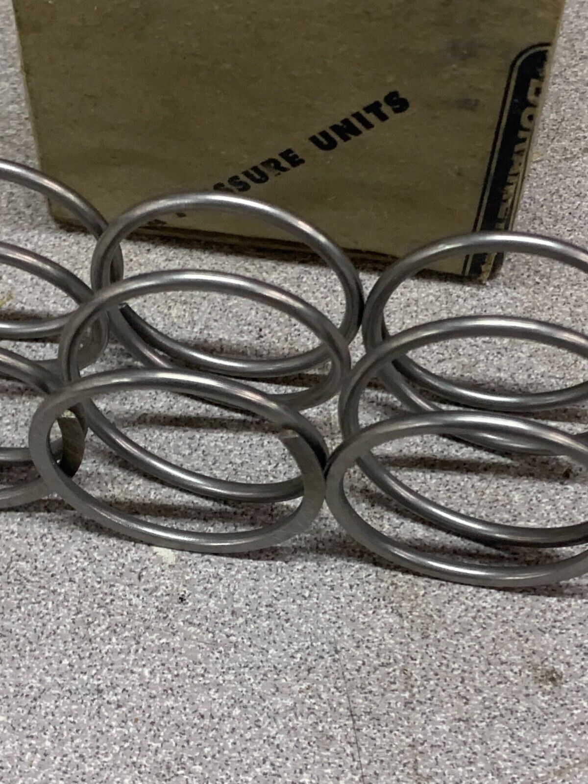 NEW BOX OF 3 DURA SEAL 95S1614 REL K-23 SPRINGS ME3N1250333 316 SS SPG 260