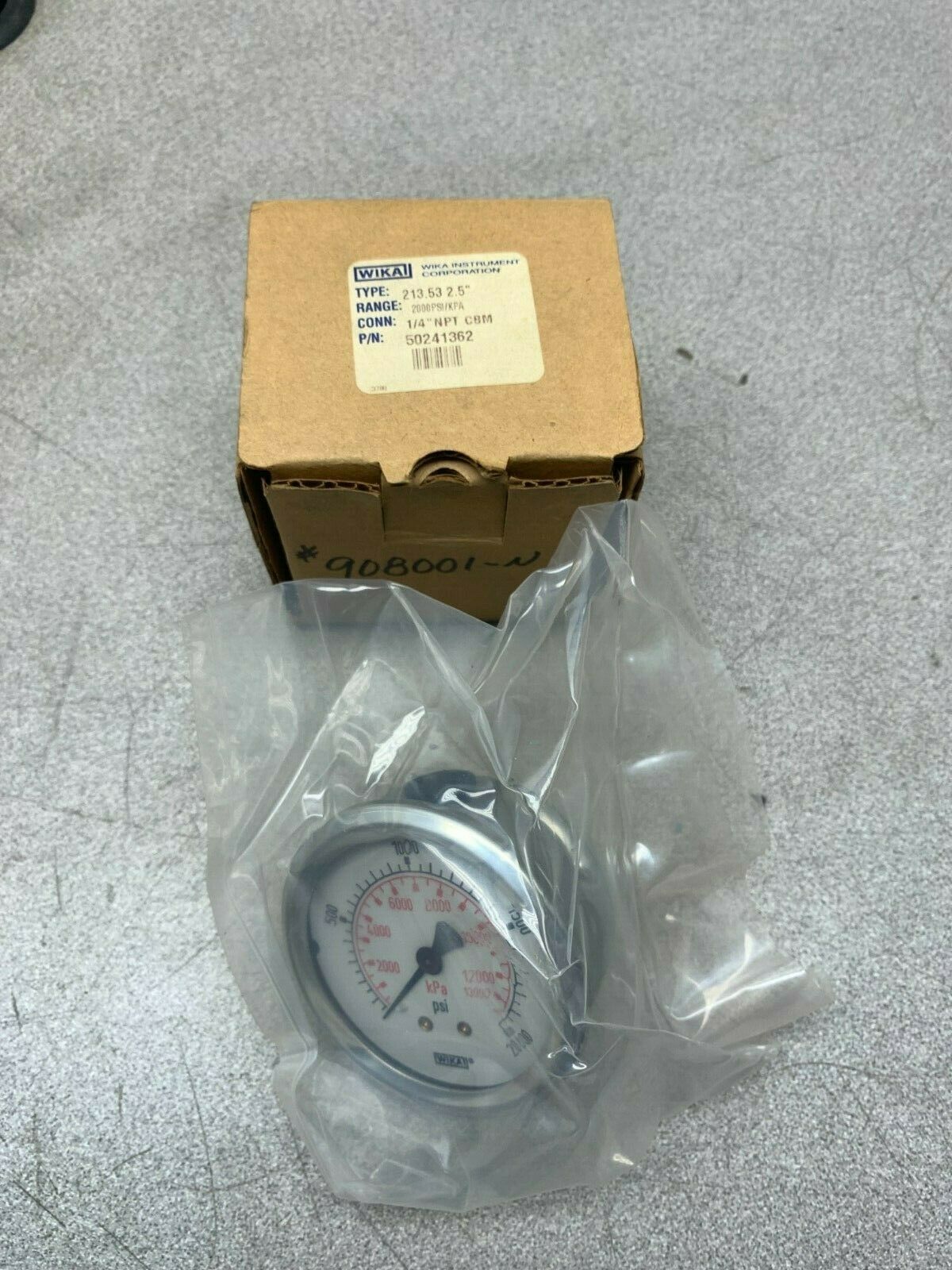 NEW IN BOX WIKA GAUGE 50241362