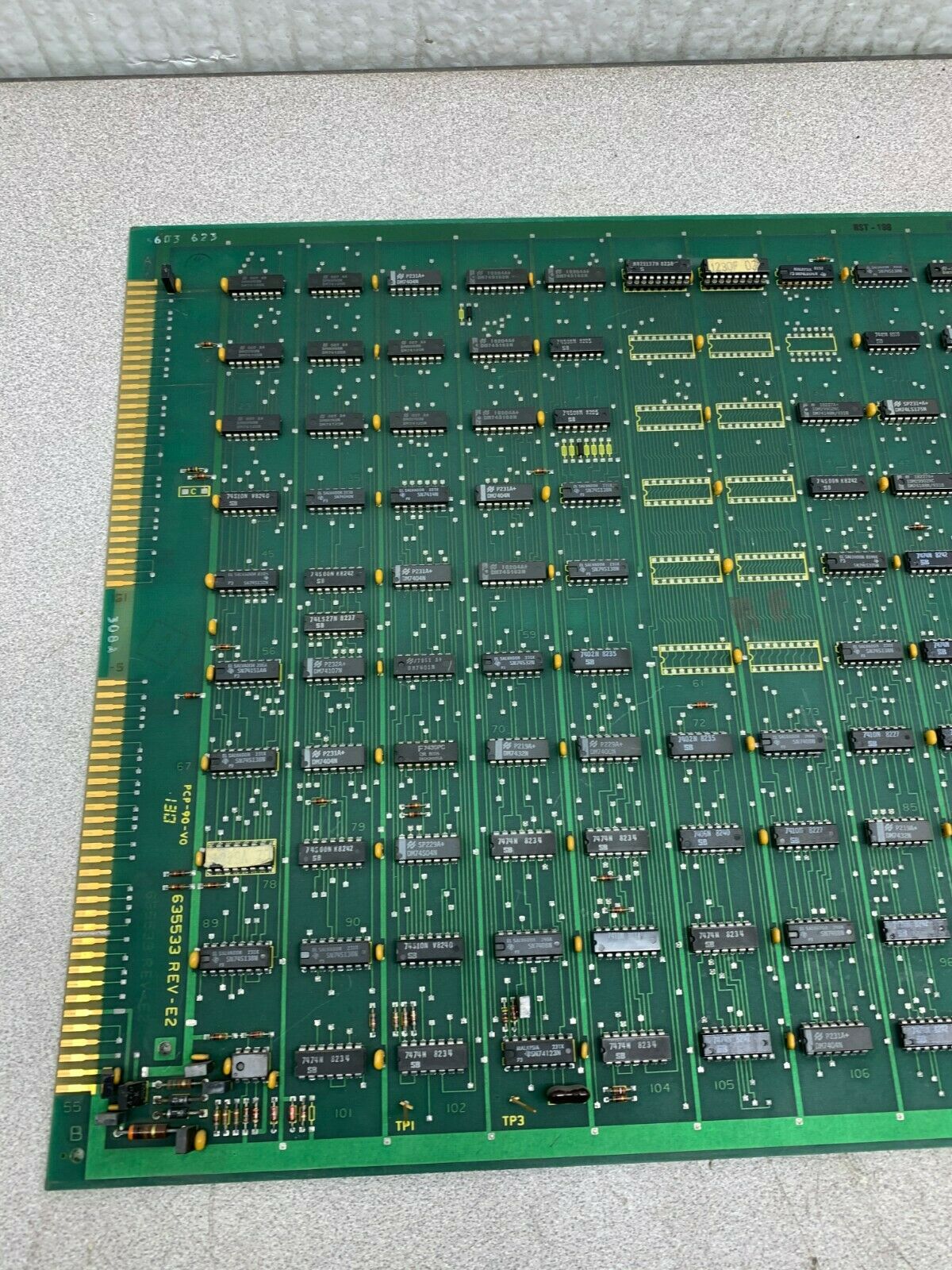 USED ALLEN-BRADLEY CIRCUIT BOARD 635533 REV-E2