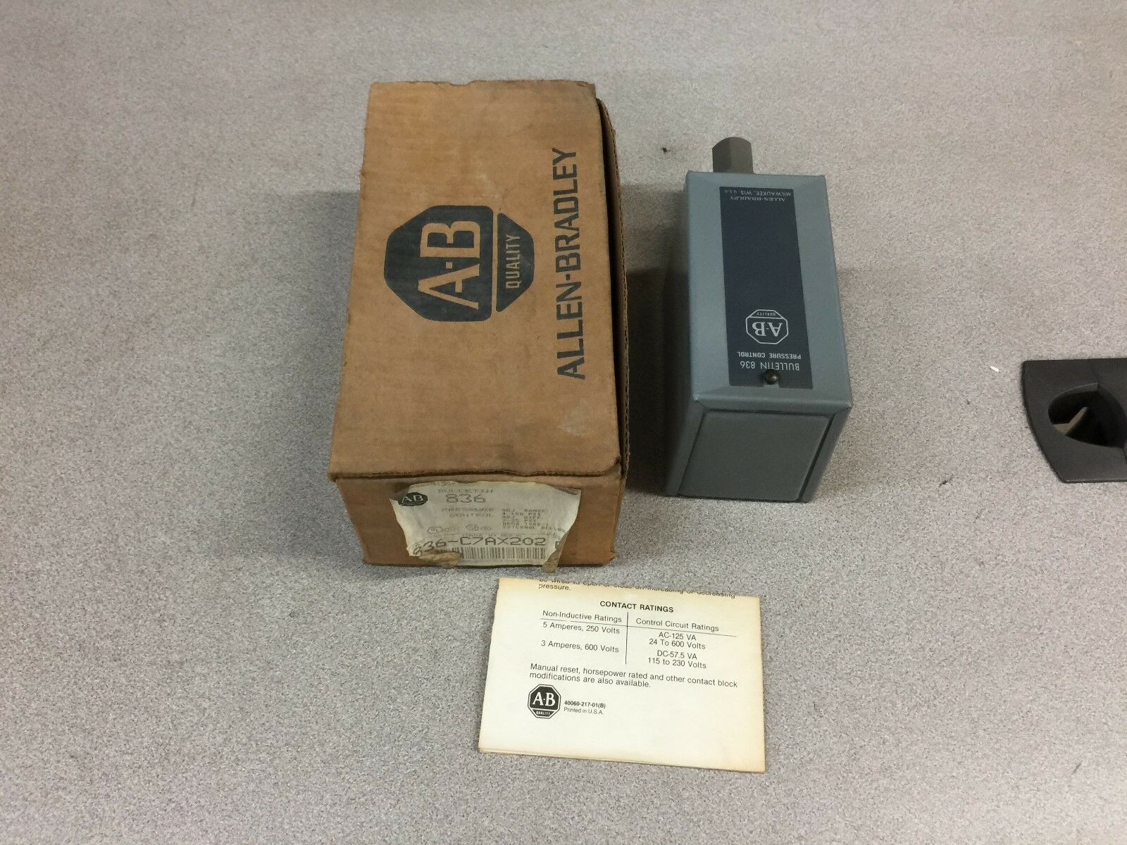 NEW IN BOX ALLEN BRADLEY 4-150PSI PRESSURE SWITCH 836-C7AX202/A