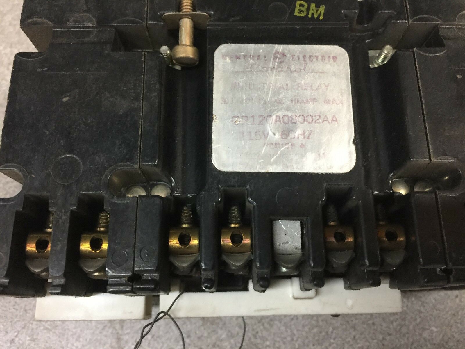 USED GE 115VAC INDUSTRIAL RELAY CR120A08002AA