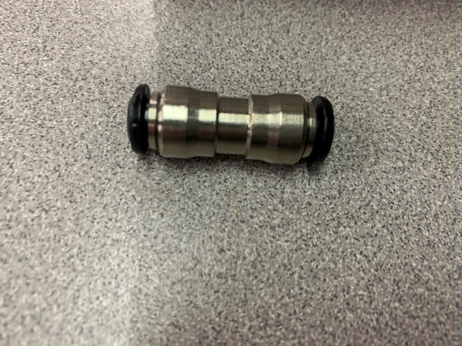 NEW IN BOX LOT OF 33 METAL WORK COUPLING 2019003