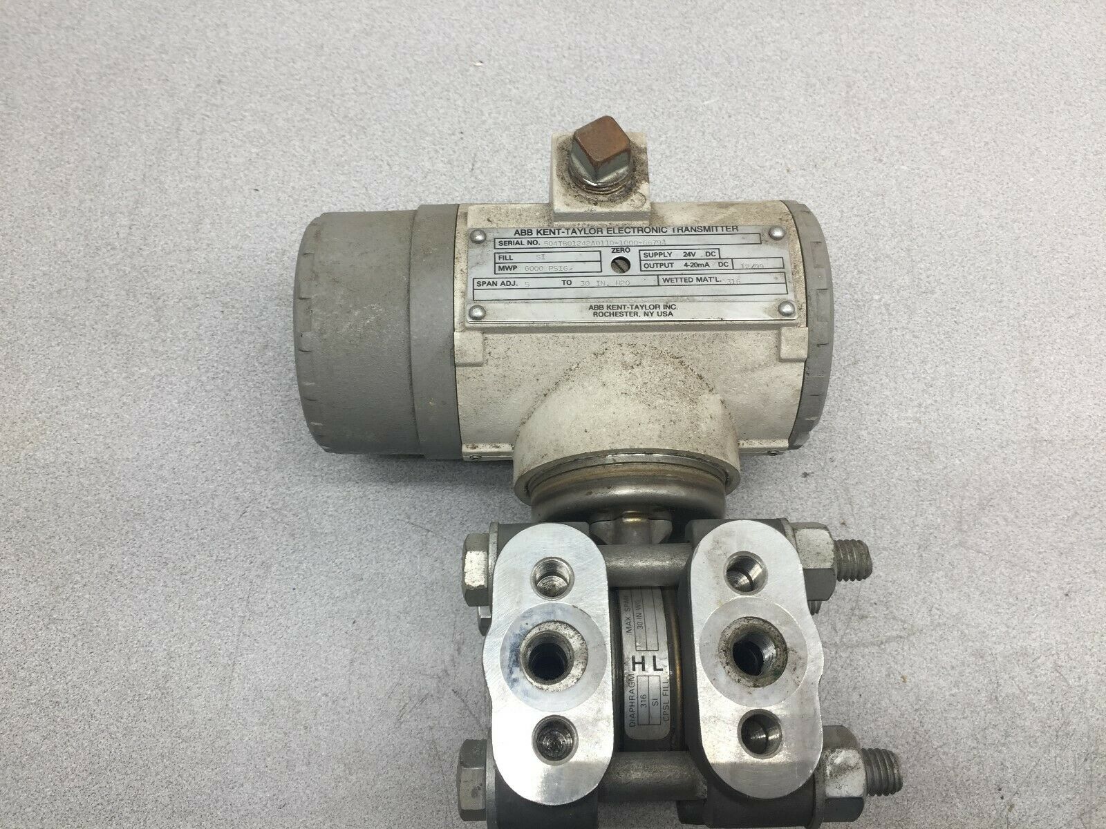 NEW NO BOX ABB KENT TAYLOR 600PSI 5-30 IN H20 PRESSURE TRANSMITTER 42S1627J011