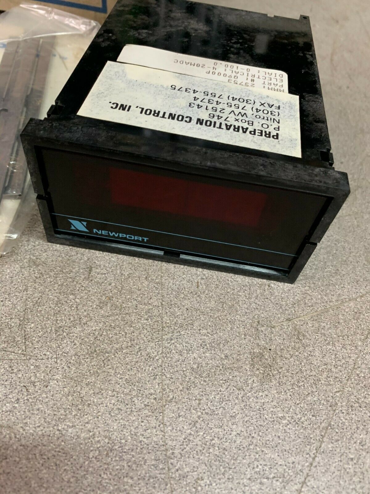 NEW IN BOX NEWPORT PANEL METER Q9000P