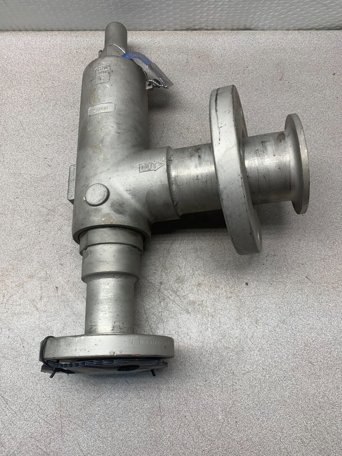 NEW FARRIS ENGINEERING SIZE 1.5X2.5 RELIEF VALVE 150 SET PRESS. 27GA46-120/S4