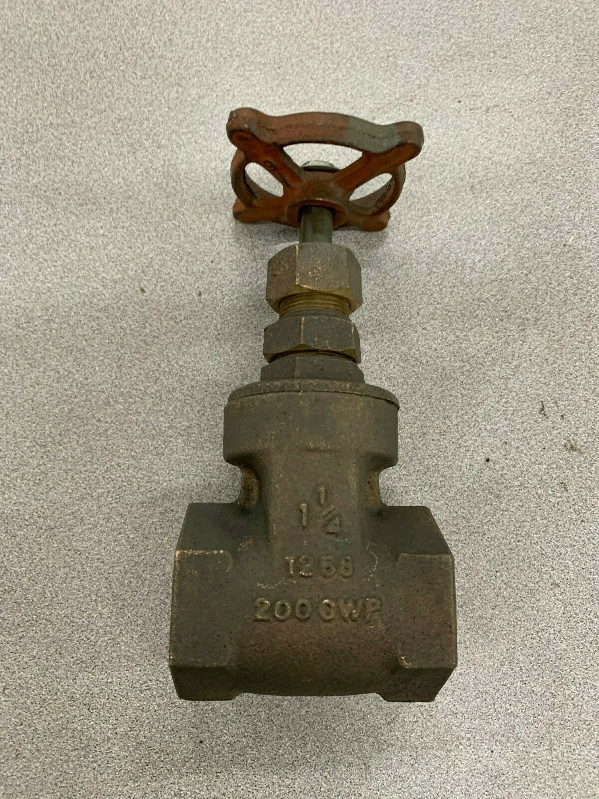 NEW NO BOX STOCKHAM B-103 BRASS GATE VALVE 1-1/4" NPT 125S 200 CWP