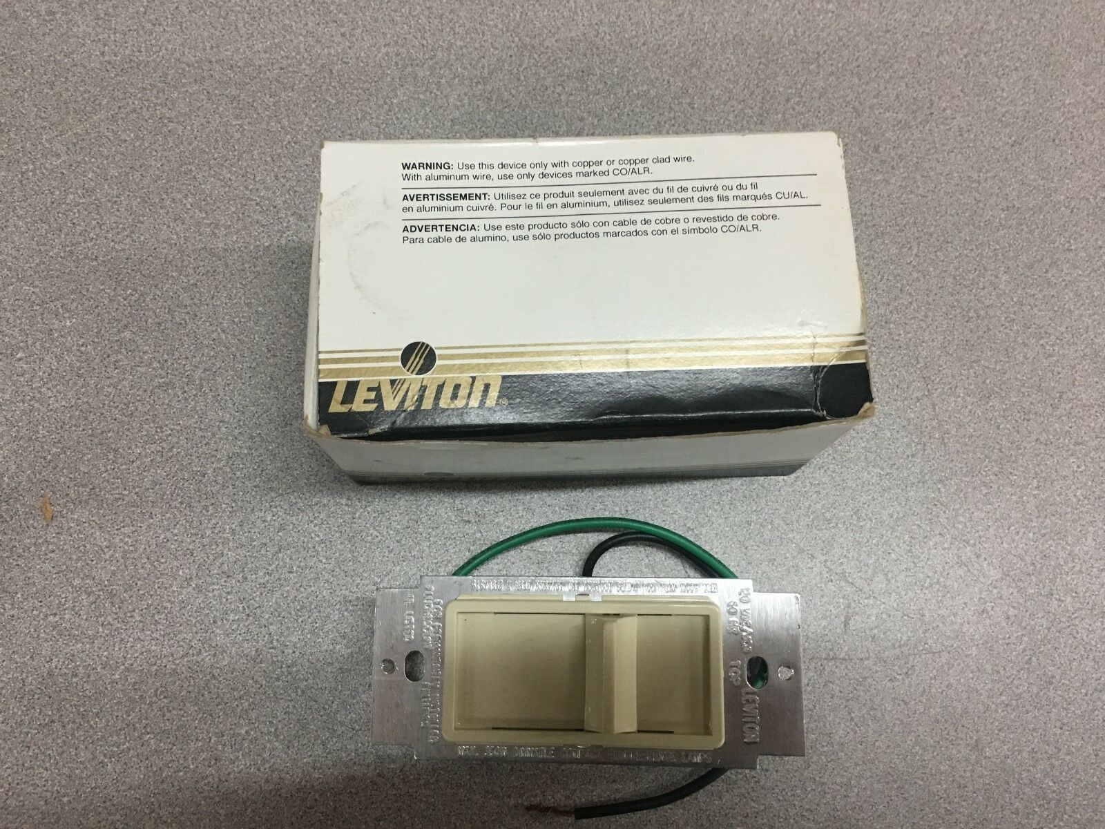 NEW IN BOX LEVITON DIMMER 6668-1