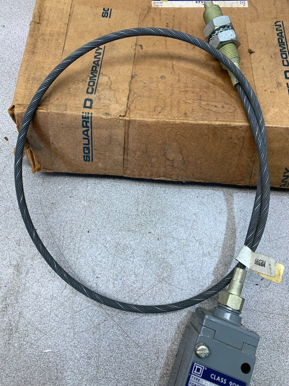 NEW IN BOX SQUARE D HEAVY DUTY LIMIT SWITCH 9007 B54ECRB1