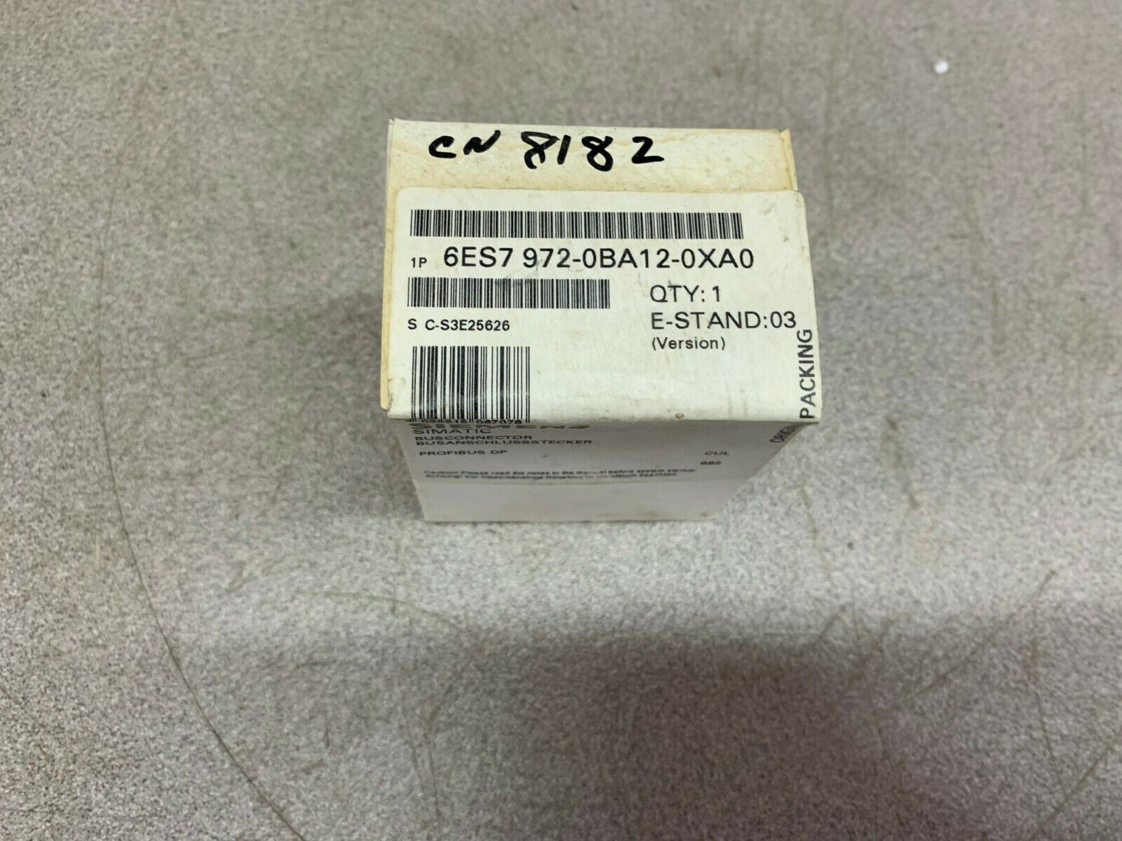 NEW IN BOX SIEMENS BUSS CONNECTOR  6ES7 972-0BA12-0XA0