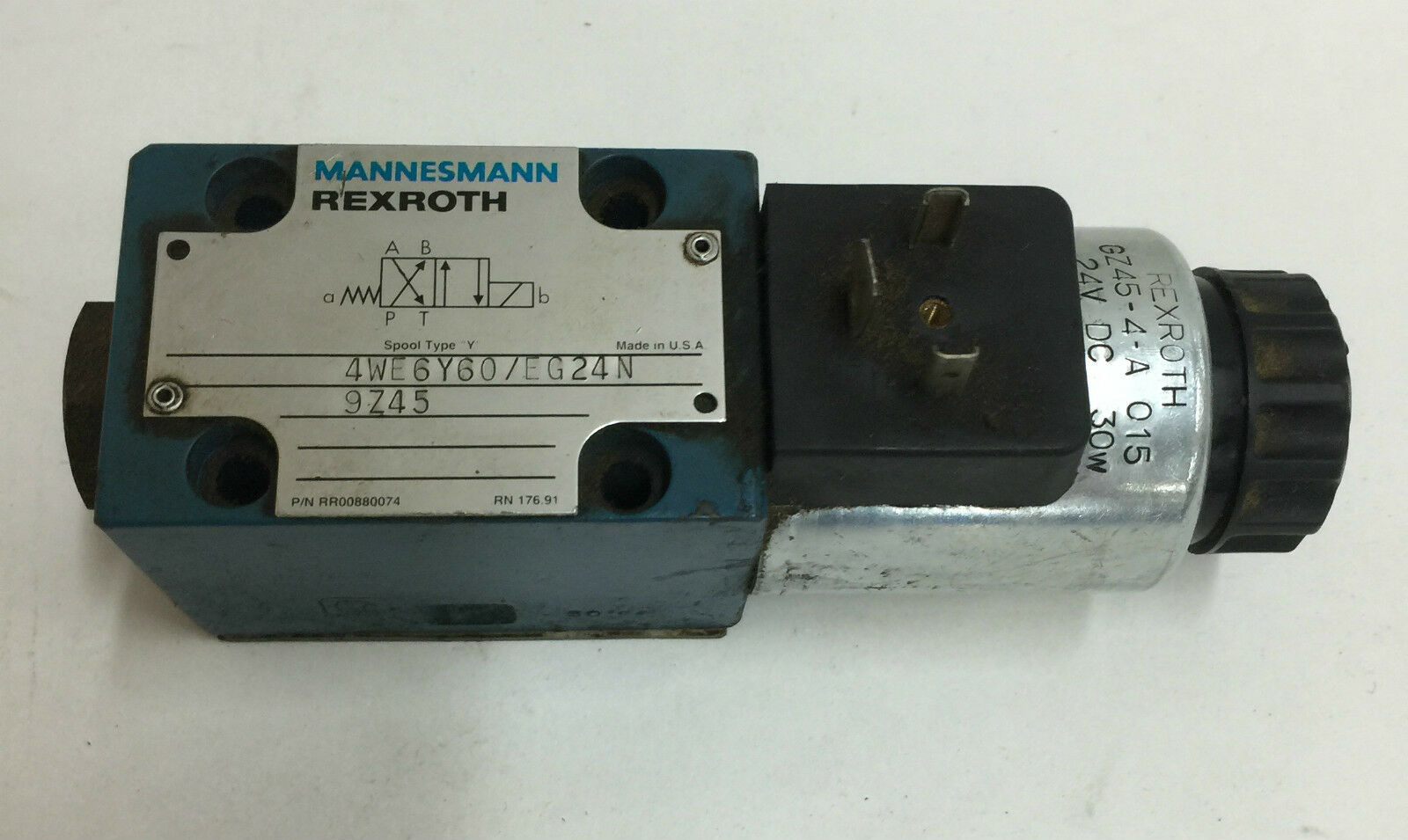 NEW MANNESMANN REXROTH HYDRAULIC VALVE 4WE6Y60/EG24N9Z45