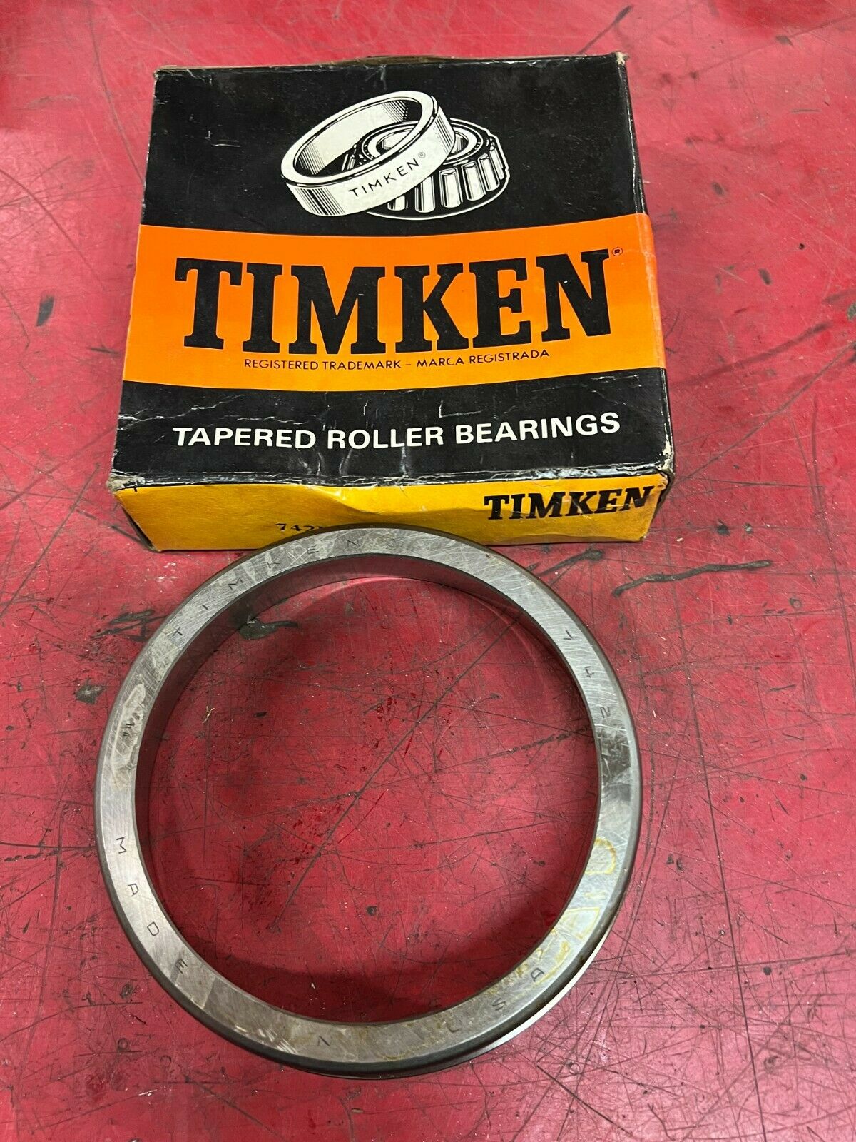 NEW IN BOX TIMKEN BEARING RACE 742B