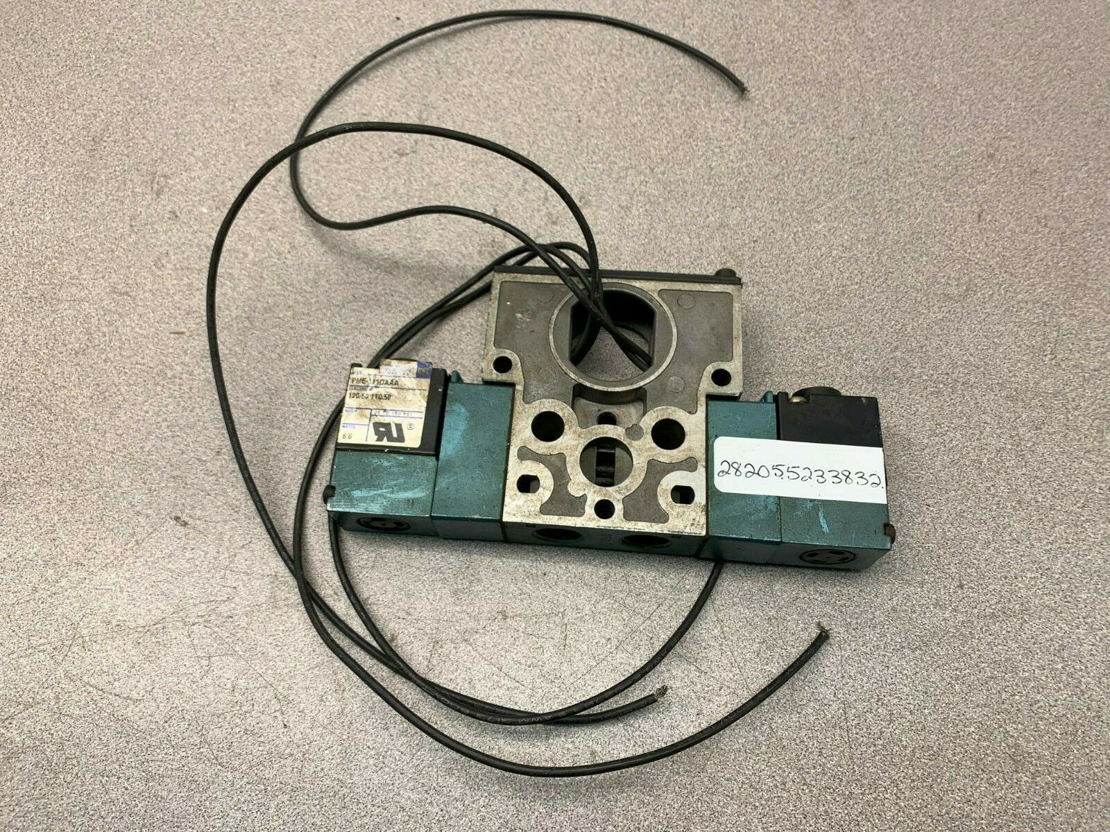 USED MAC SOLENOID VALVE 821C-PM-111DA-143