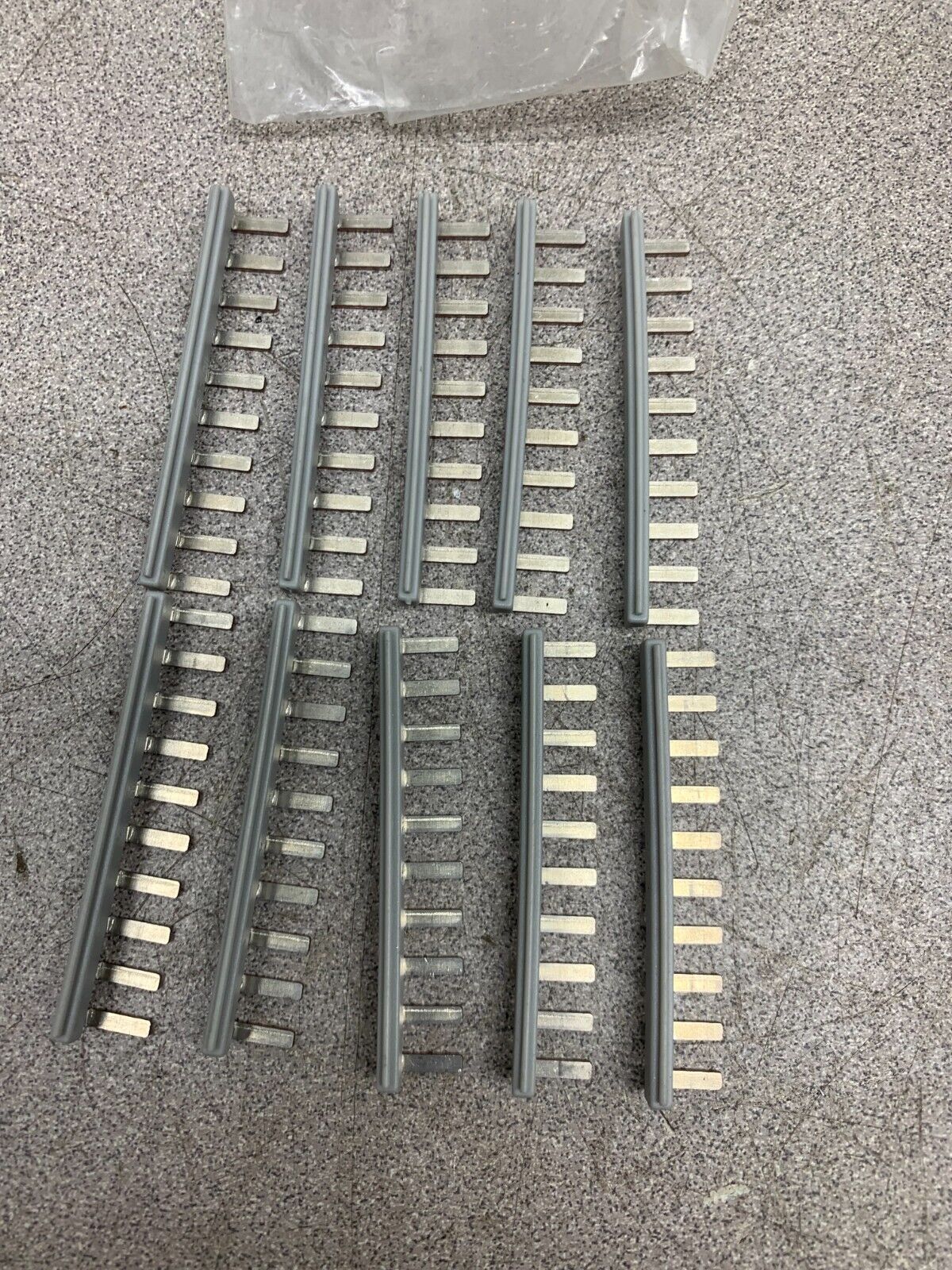 NEW BAG OF 10 PHOENIX CONTACT EB 10-DIK INSERTION BRIDGE 2715937