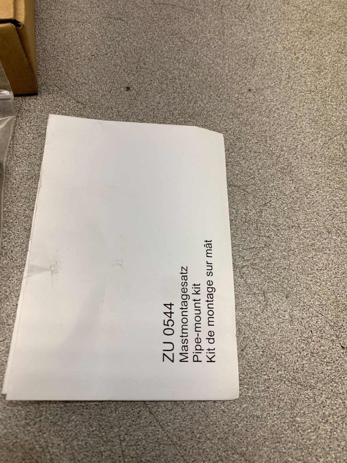 NEW IN BOX METTLER TOLEDO PIPE MOUNT KIT 52 121 208