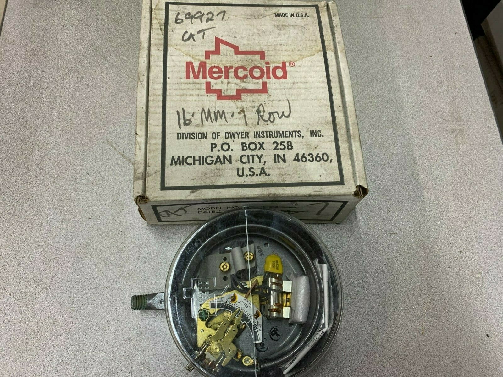 NEW IN BOX MERCOID PRESSURE SWITCH DA-31-3-5