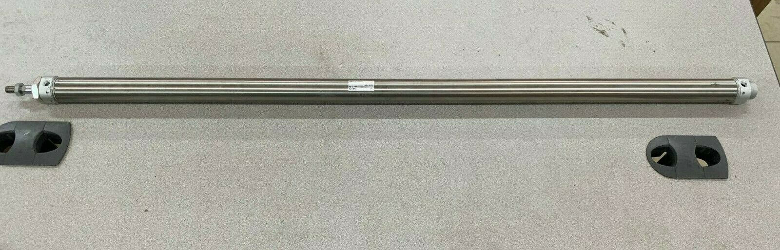 NEW NO BOX SMC PNEUMATIC AIR CYLINDER CDM2L32-900AZ