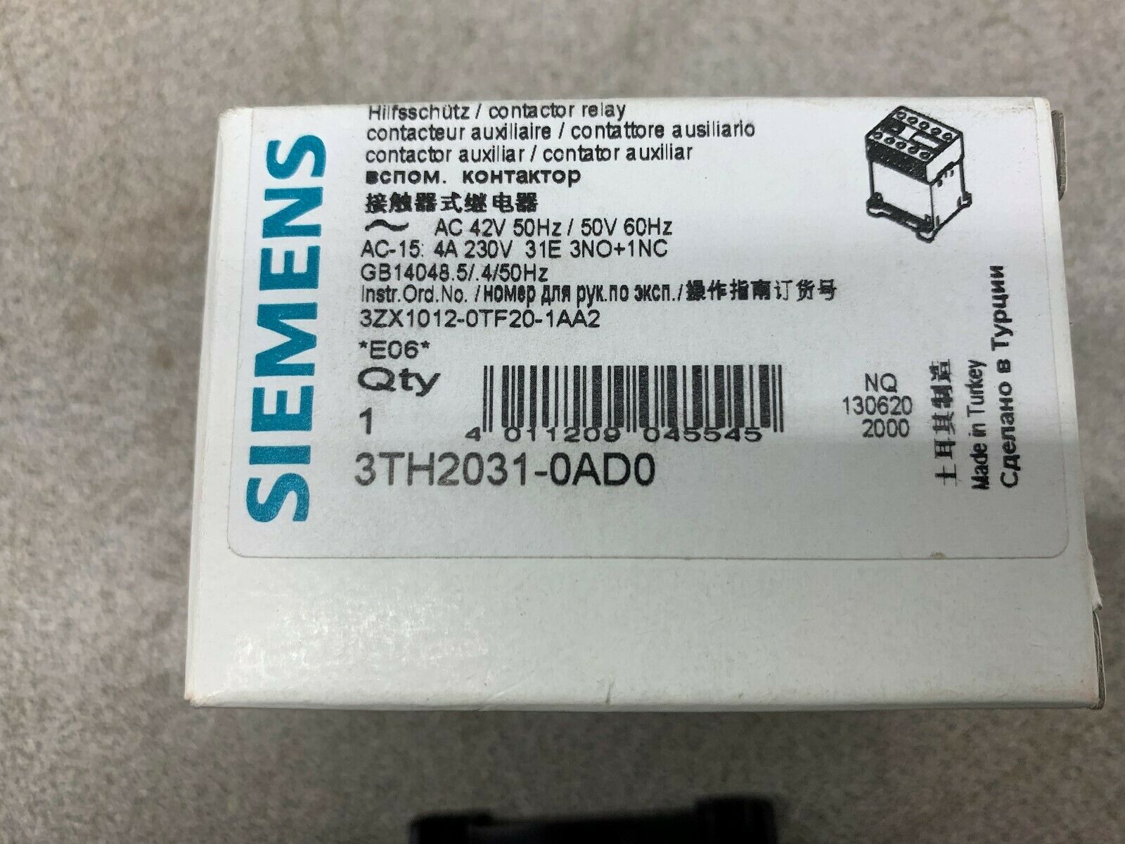 NEW IN BOX SIEMENS CONTACTOR 3TH2031-0AD0