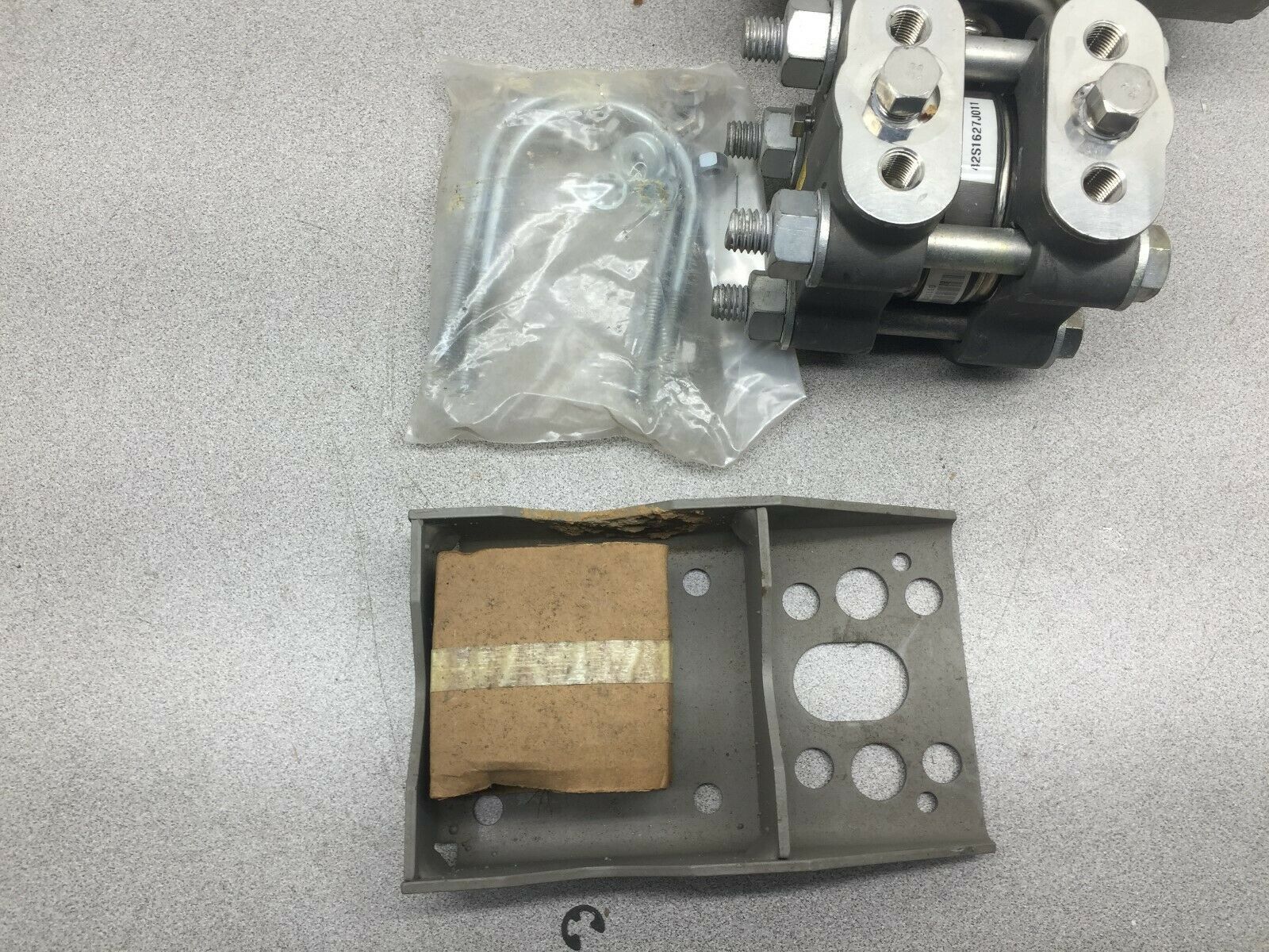 NEW NO BOX ABB KENT TAYLOR 600PSI 5-30 IN H20 PRESSURE TRANSMITTER 42S1627J011