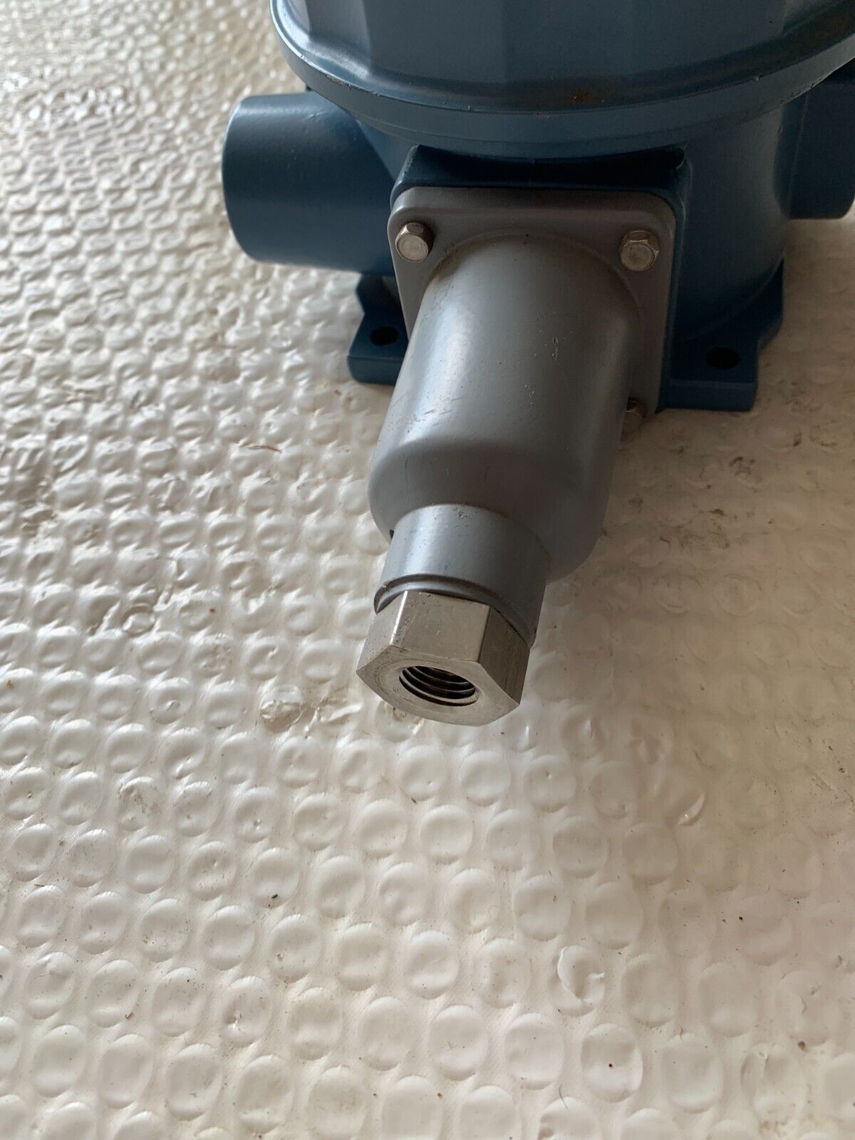 NEW NO BOX UNITED CONTROLS PRESSURE SWITCH J120-358