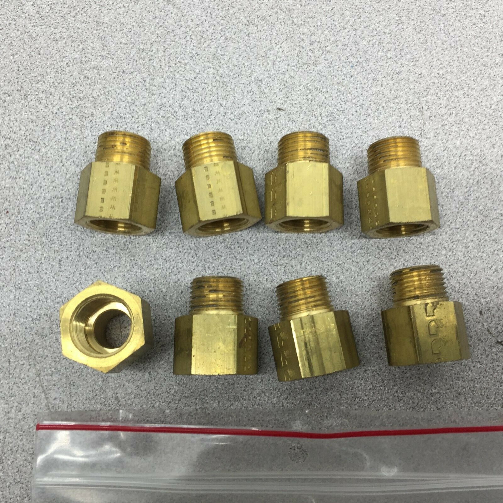 NEW NO BOX (LOT OF 8) PF 3/8 MALE NPT X 3/8 FEMALE NPT BRASS ADAPTER PF42D