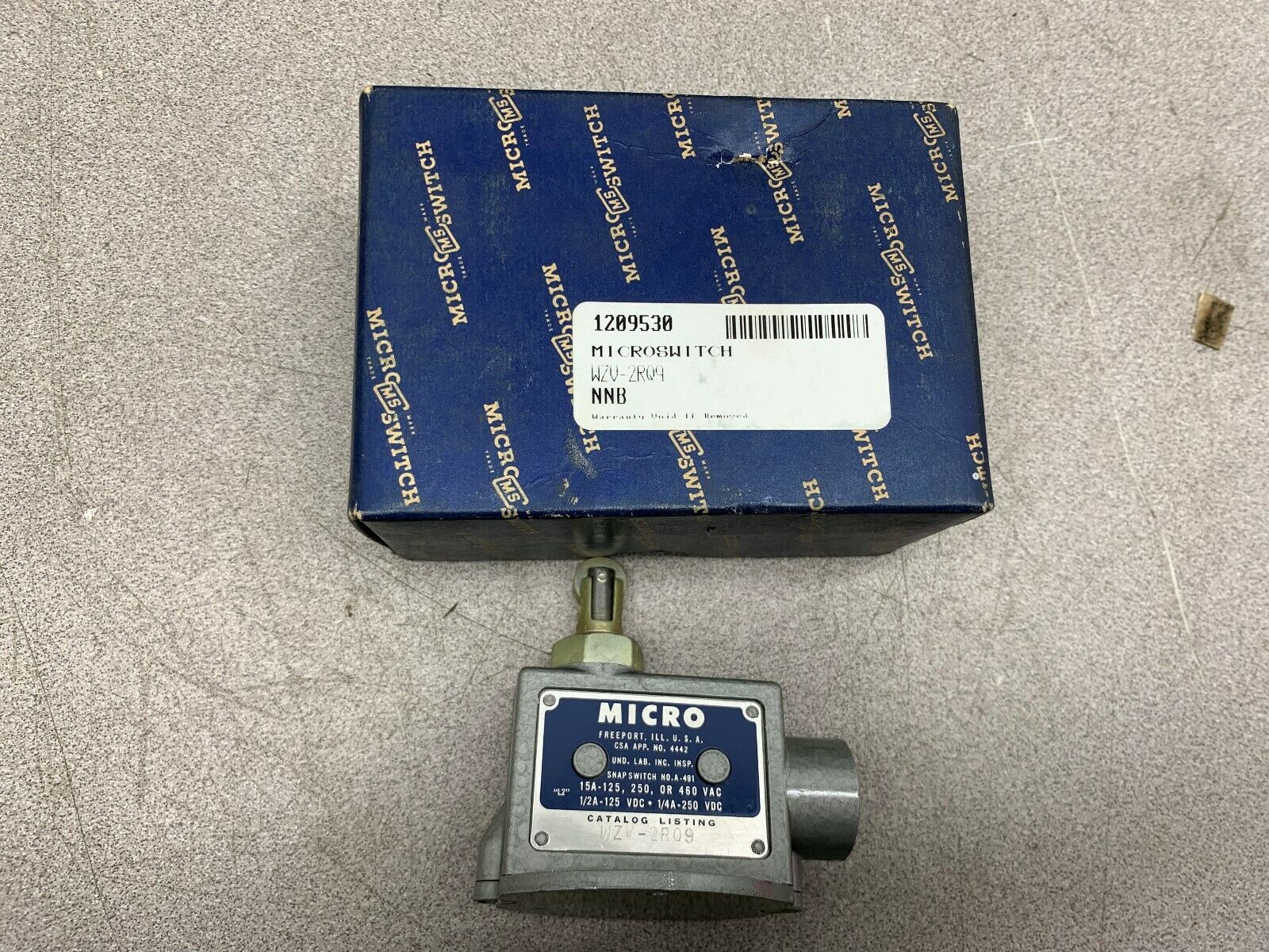 NEW IN BOX MICRO SWITCH WZV-2RQ9