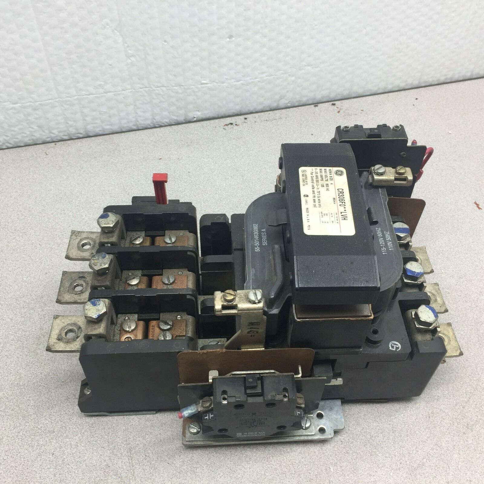 USED GE SIZE 4 120 VAC COIL 3 POLE 600VAC MAX 135 AMPS STARTER CR306F0**LVH