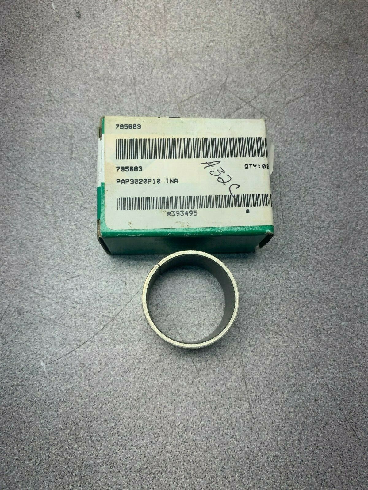 NEW IN BOX INA BEARING BUSHING PAP3020P10