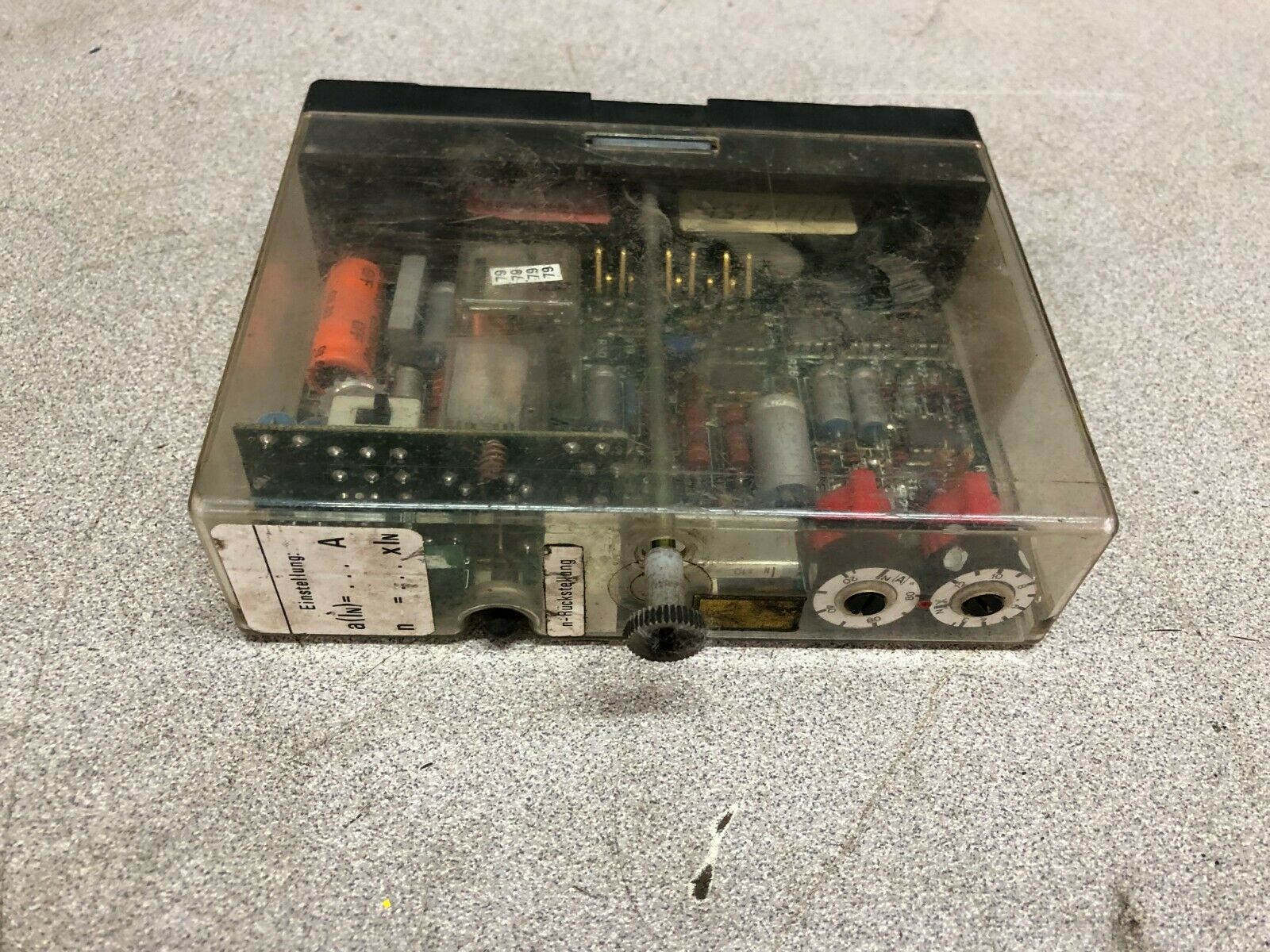 USED SIEMENS RELAY 8SD8512-Z