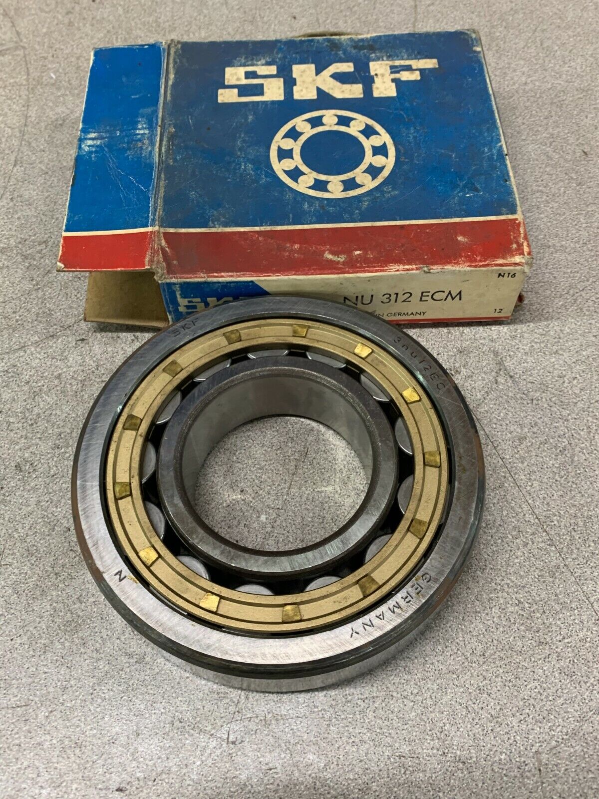 NEW IN BOX SKF CYLINDRICAL ROLLER BEARING NU 312 ECM