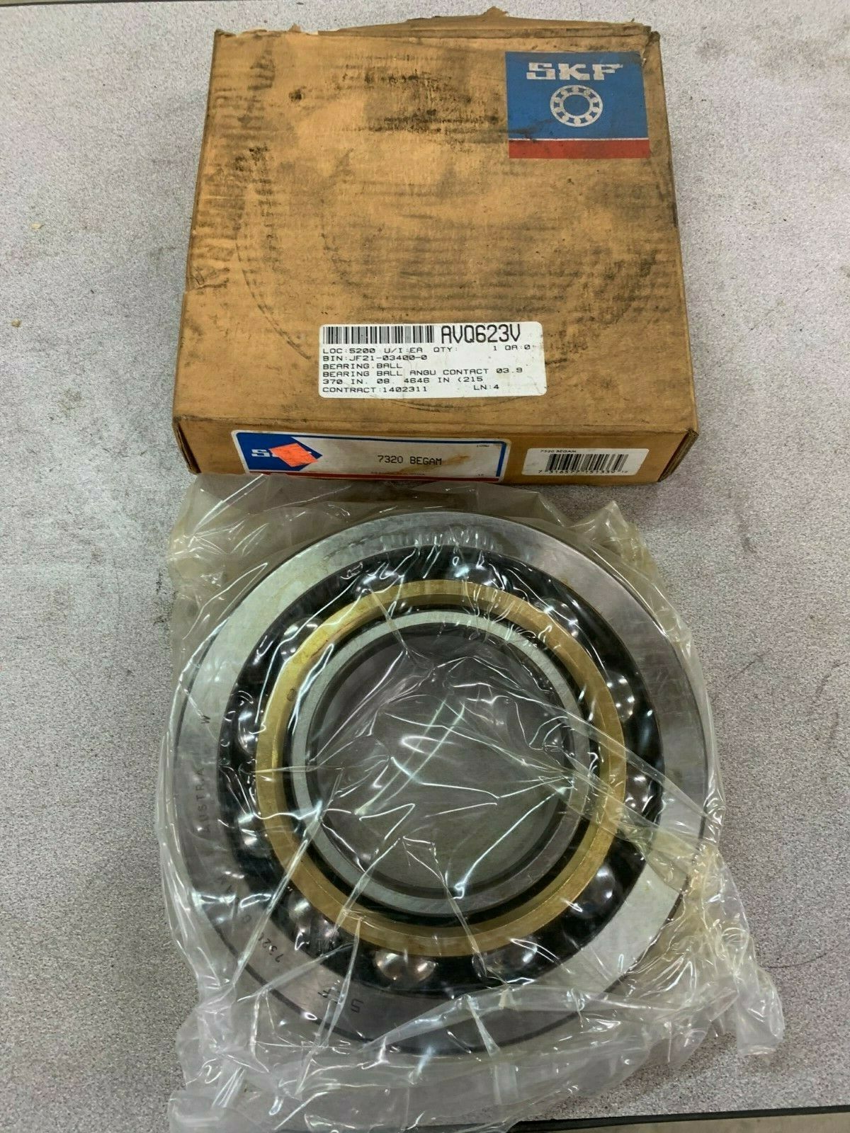 NEW IN BOX SKF ANGULAR CONTACT BEARING 7320 BEGAM