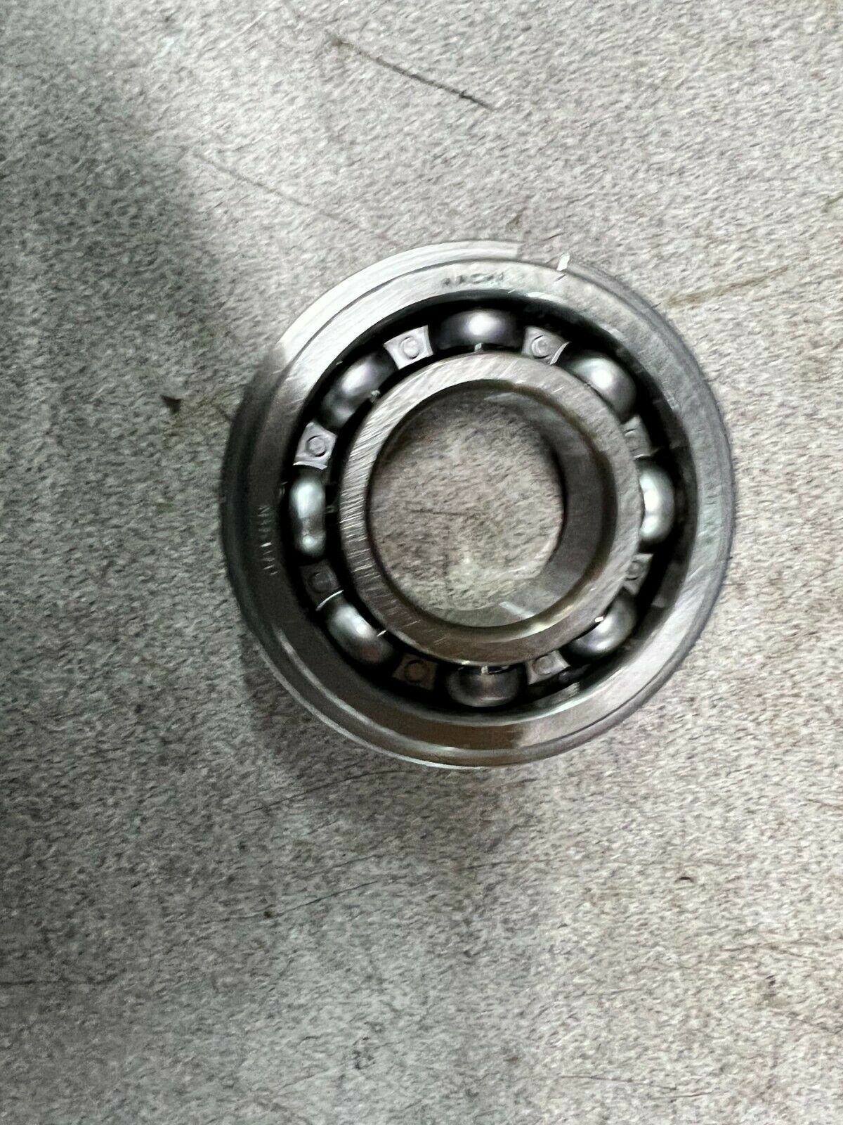 NEW IN BOX NACHI 62/28NR ROLLER BEARING 62/28N C3