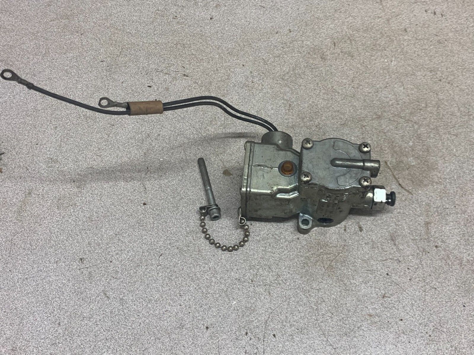 USED PARKER PILOT VALVE K065 9009