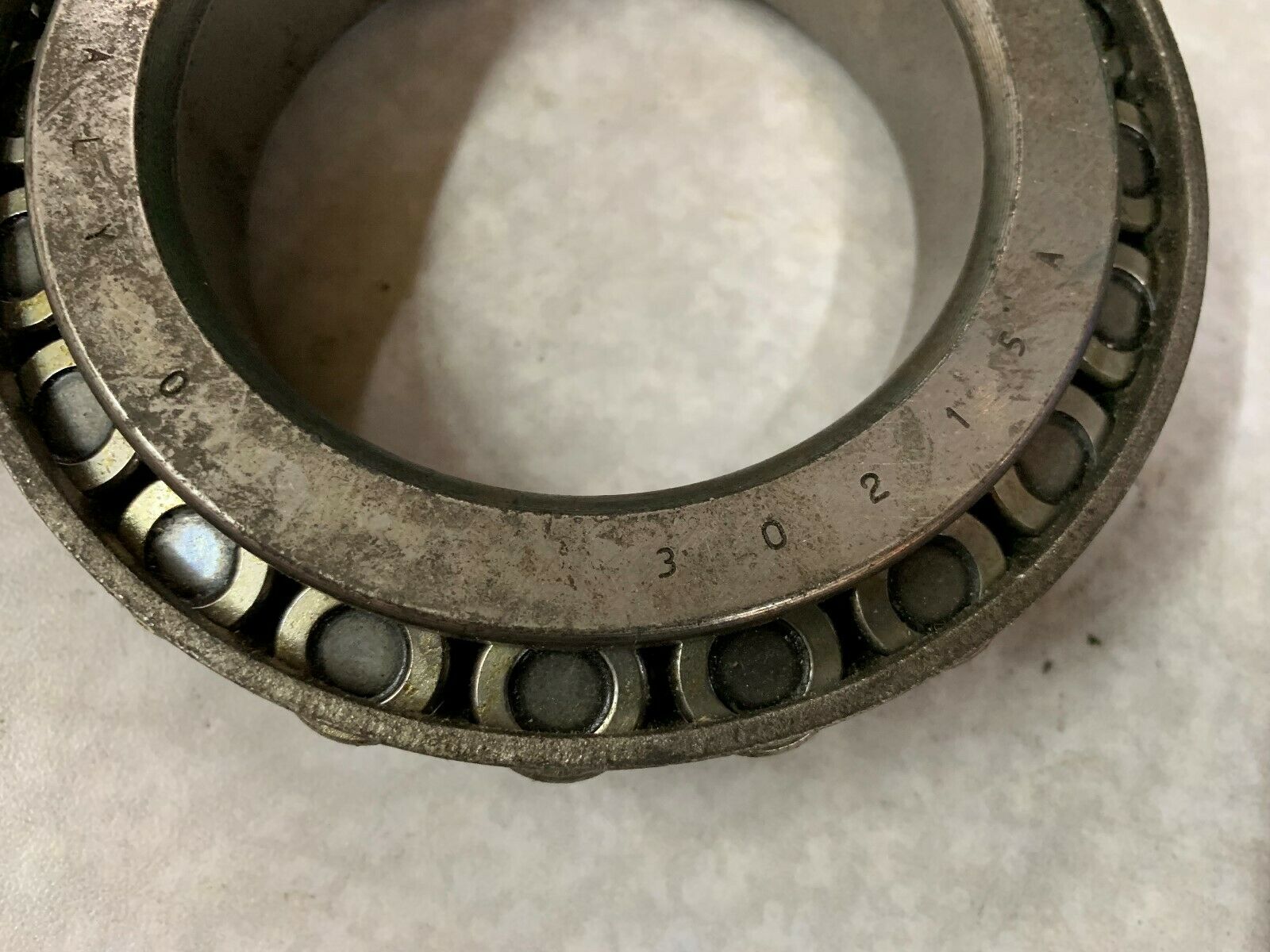 NEW NO BOX GNUTTI ROLLER BEARING WITH RACE 30215A