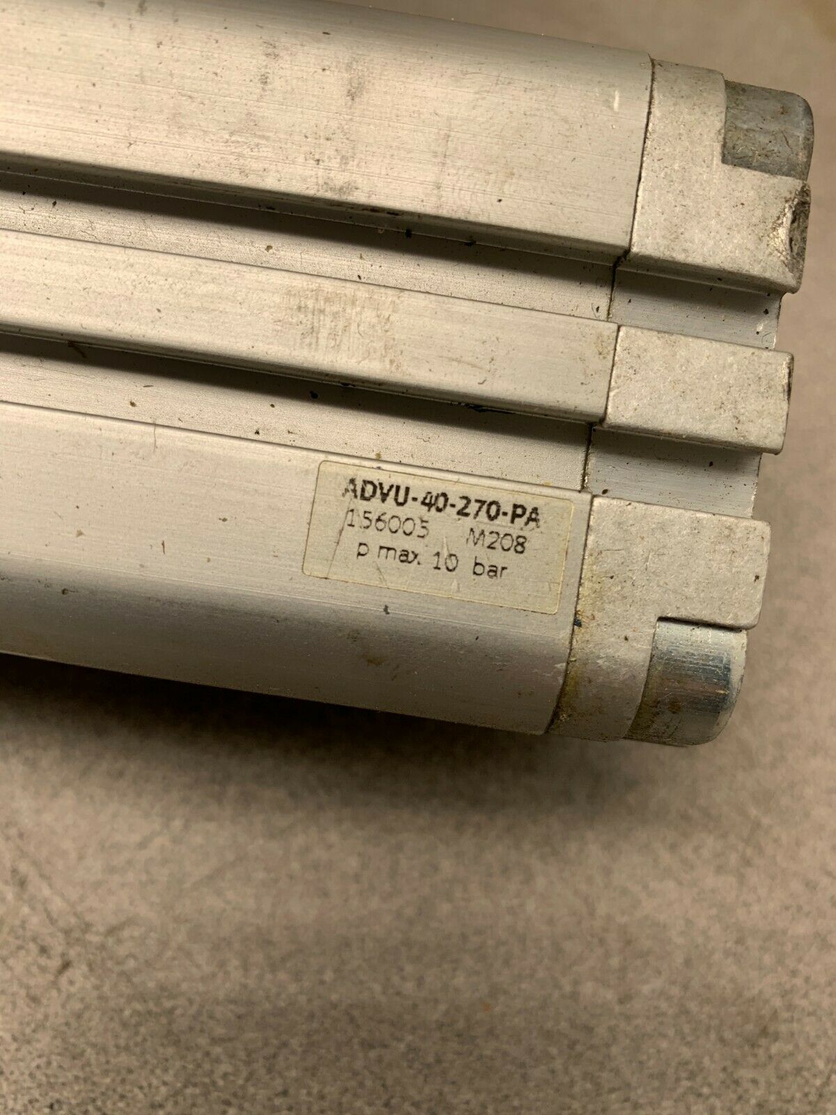 USED FESTO PNEUMATIC CYLINDER ADVU-40-270-PA