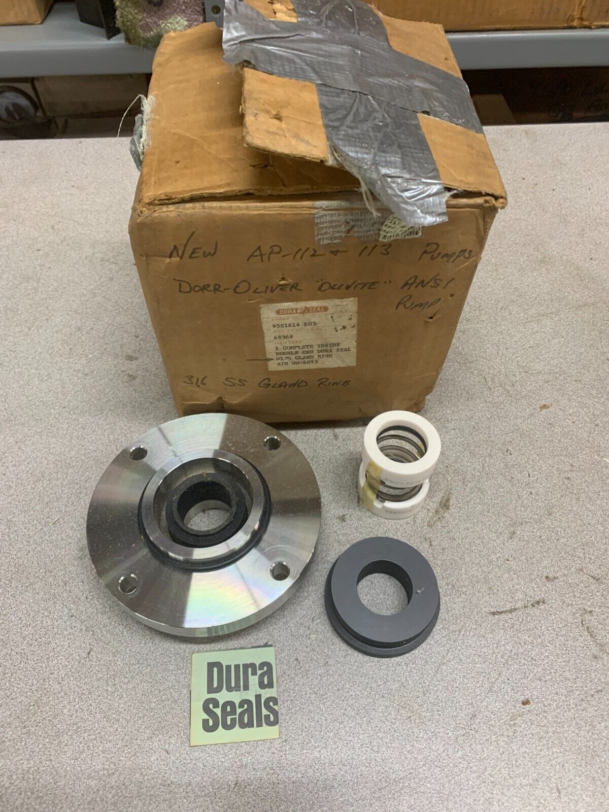 NEW IN BOX DURA SEAL COMPLETE INSIDE DOUBLE CRO WITH GLAND RING 95S1614 K03