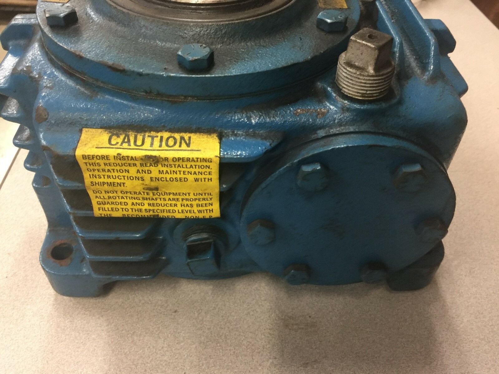 NEW NO BOX TEXTRON 5-1RATIO 5.06HP ANGLED GEAR REDUCER SHV30-7B (0106)