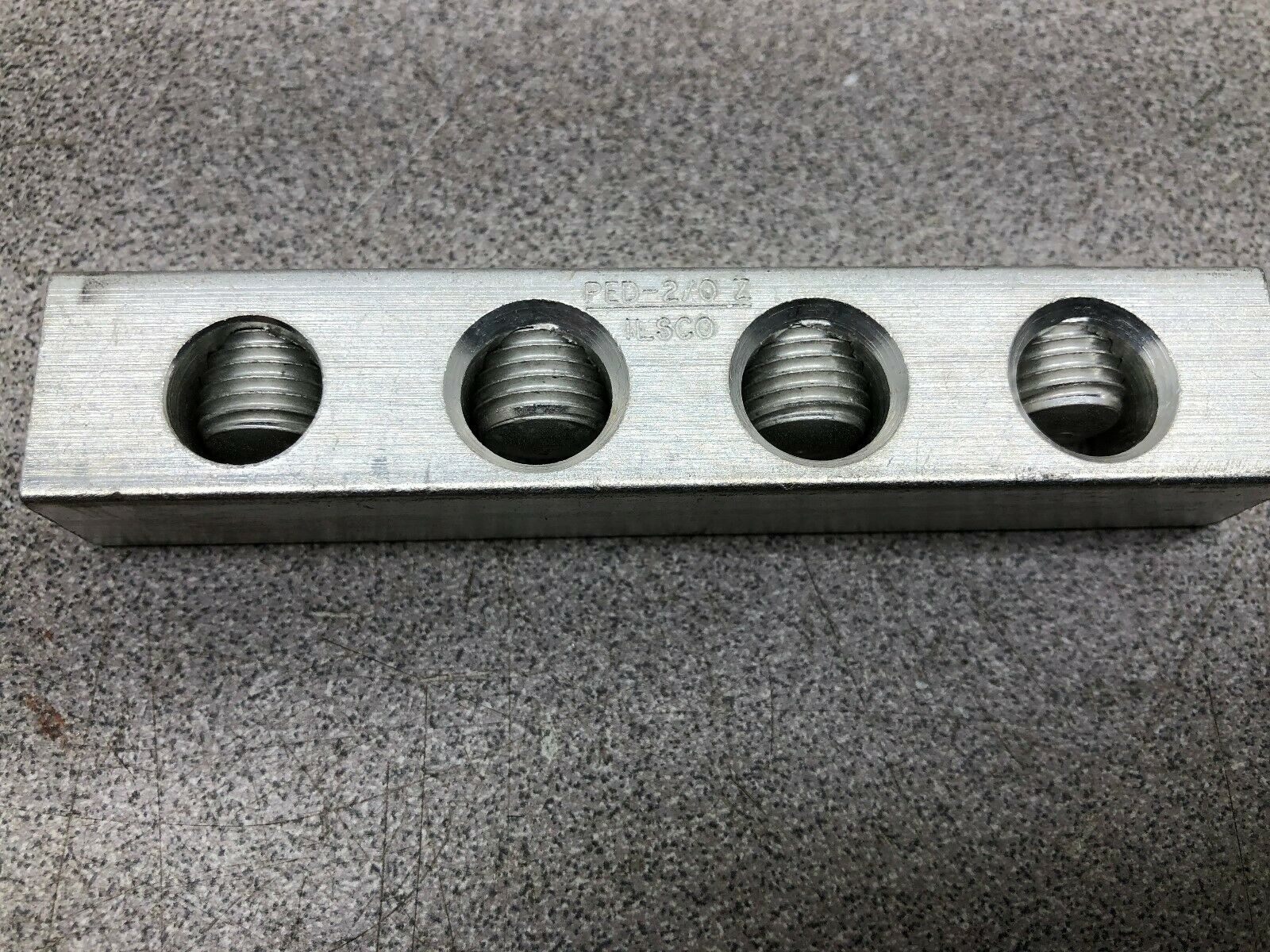 NEW IN PACK ILSCO 2/0-14 4 LUG ALUM. TERMINAL STRIP PED-2/0 Z