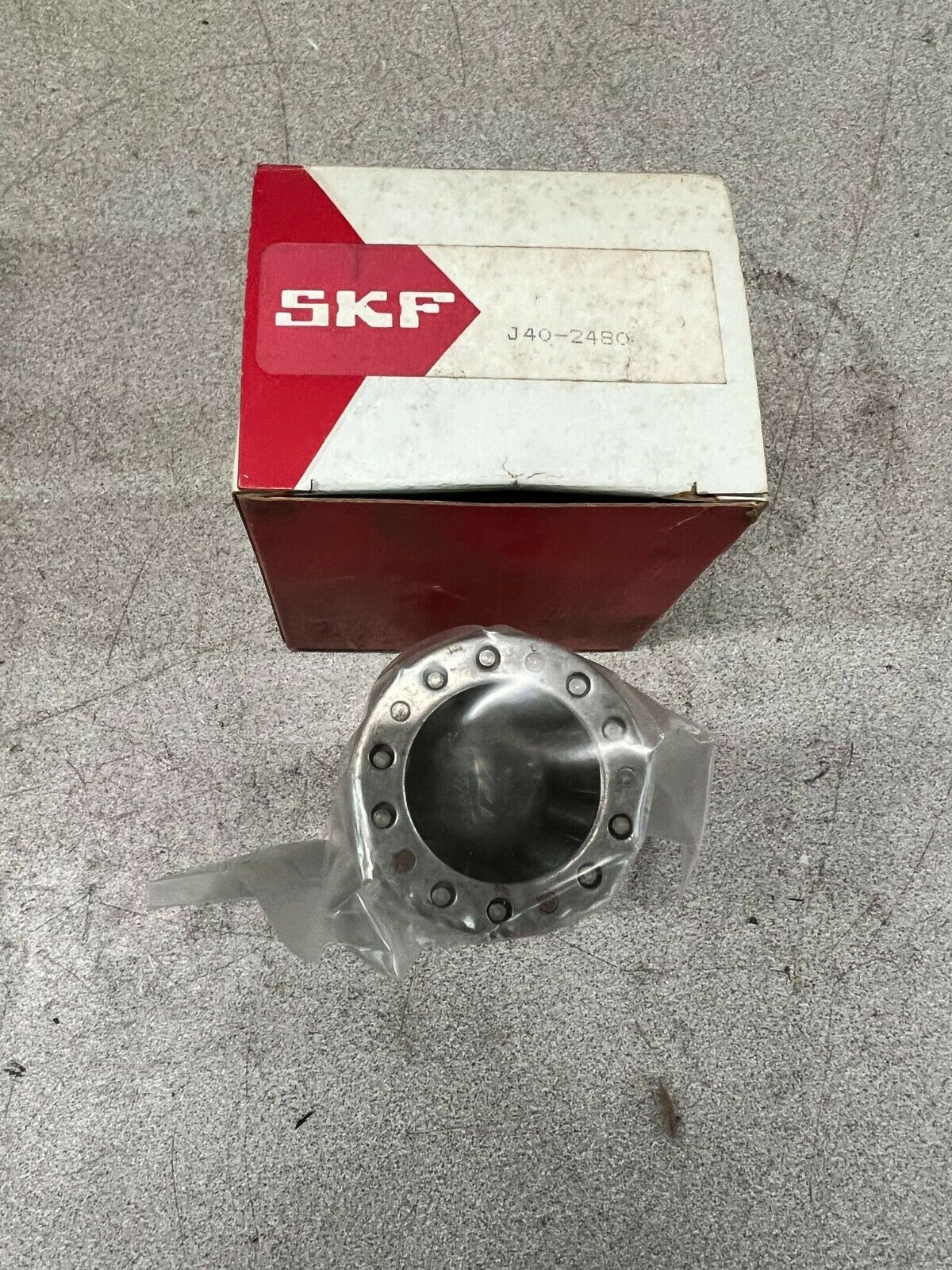 NEW IN BOX SKF PART J40-2480