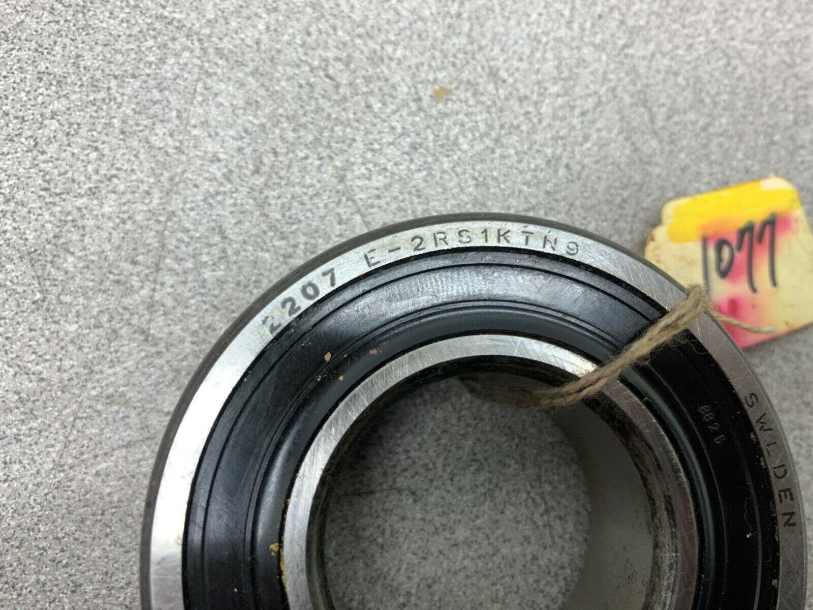 NEW NO BOX SKF BEARING 2207-E-2RS1KTN9