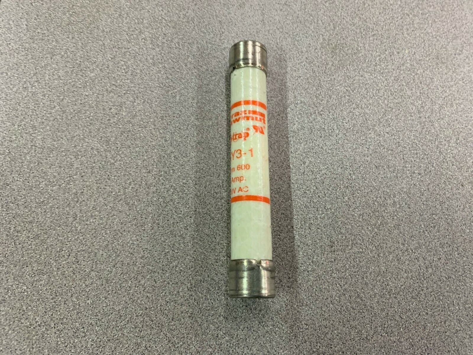 NEW NO BOX AMPTRAP FUSE A6Y3-1