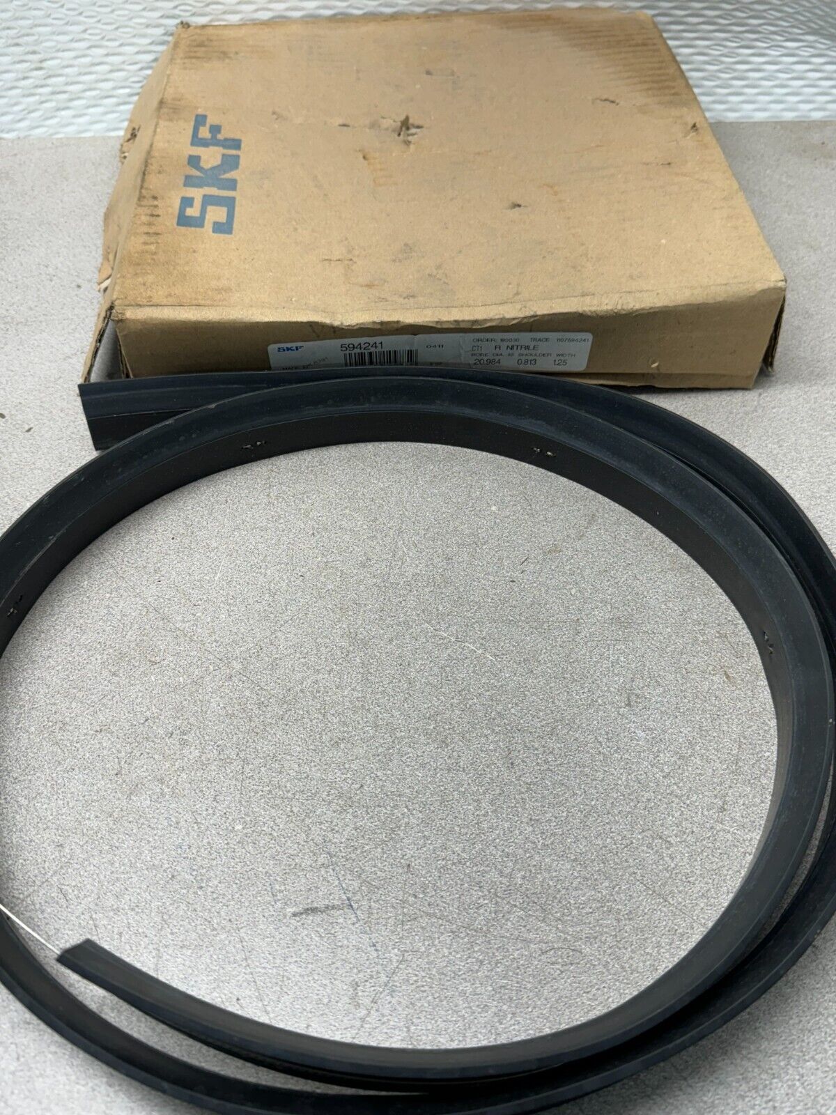 NEW IN BOX SKF NITRILE SEAL 594241