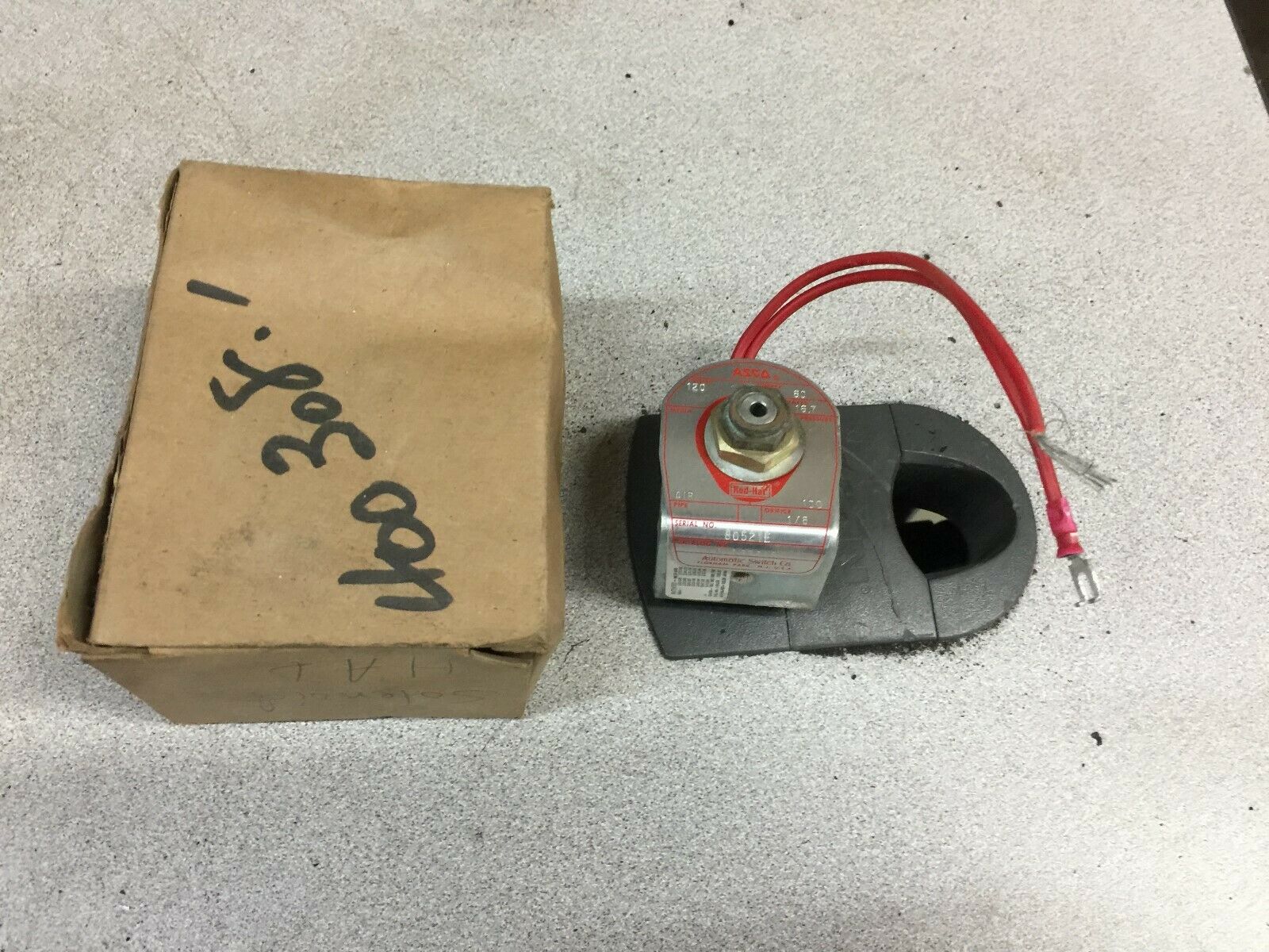 NEW IN BOX ASCO SOLENOID VALVE REPLACEMENT 120VAC COIL GV162818