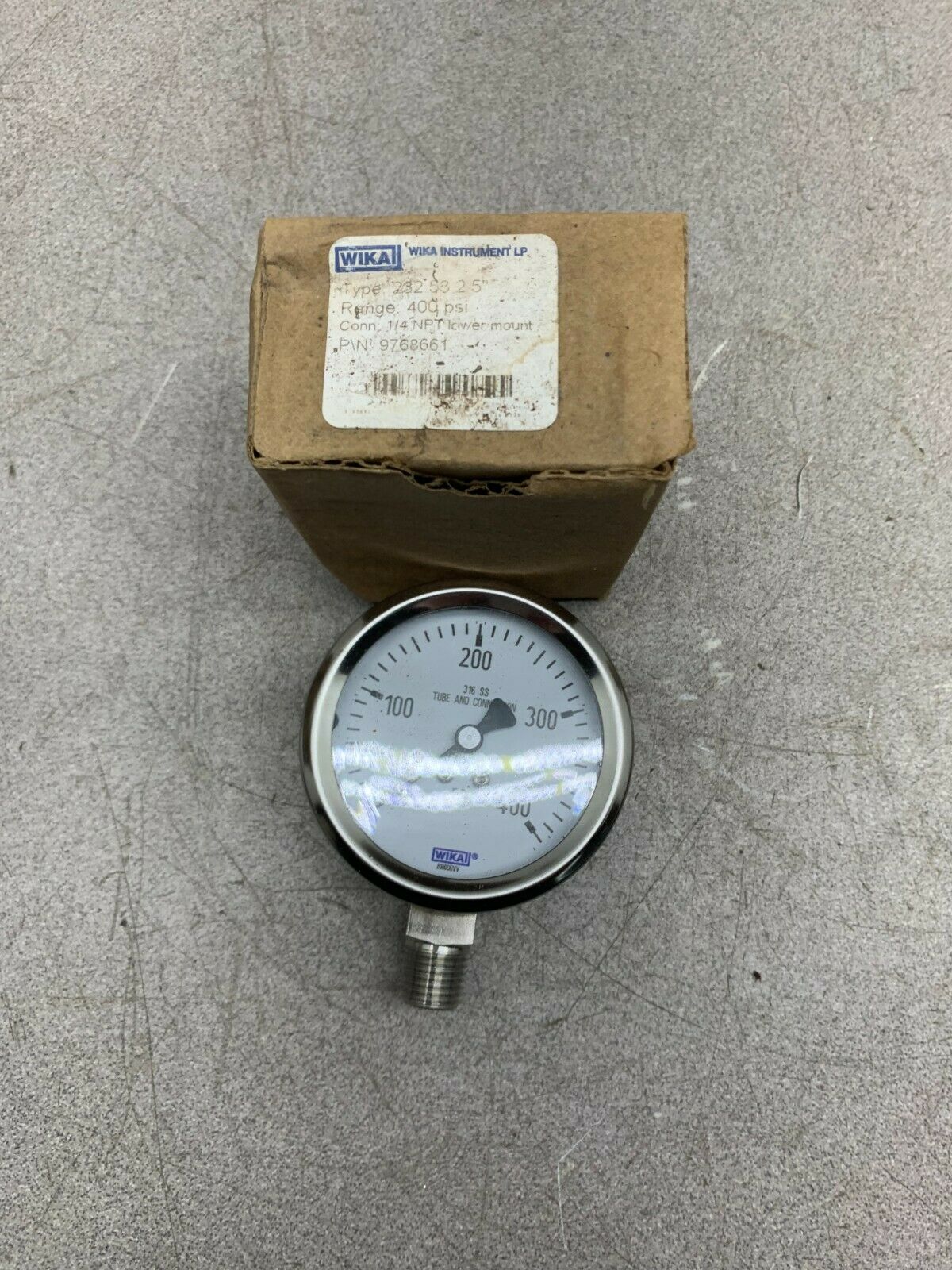 NEW IN BOX WIKA 400 PSI 1/4NPT PRESSURE GAUGE 9768661