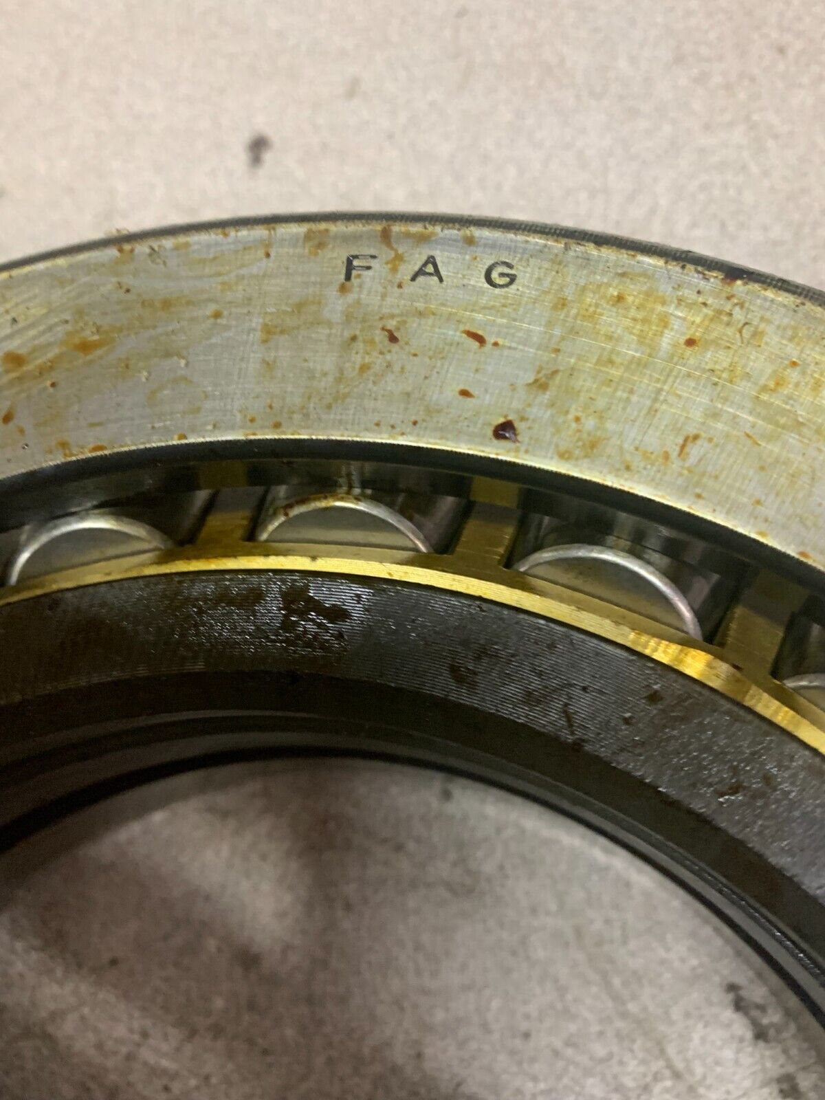 NEW NO BOX FAG THRUST BEARING WITH RACE 29328