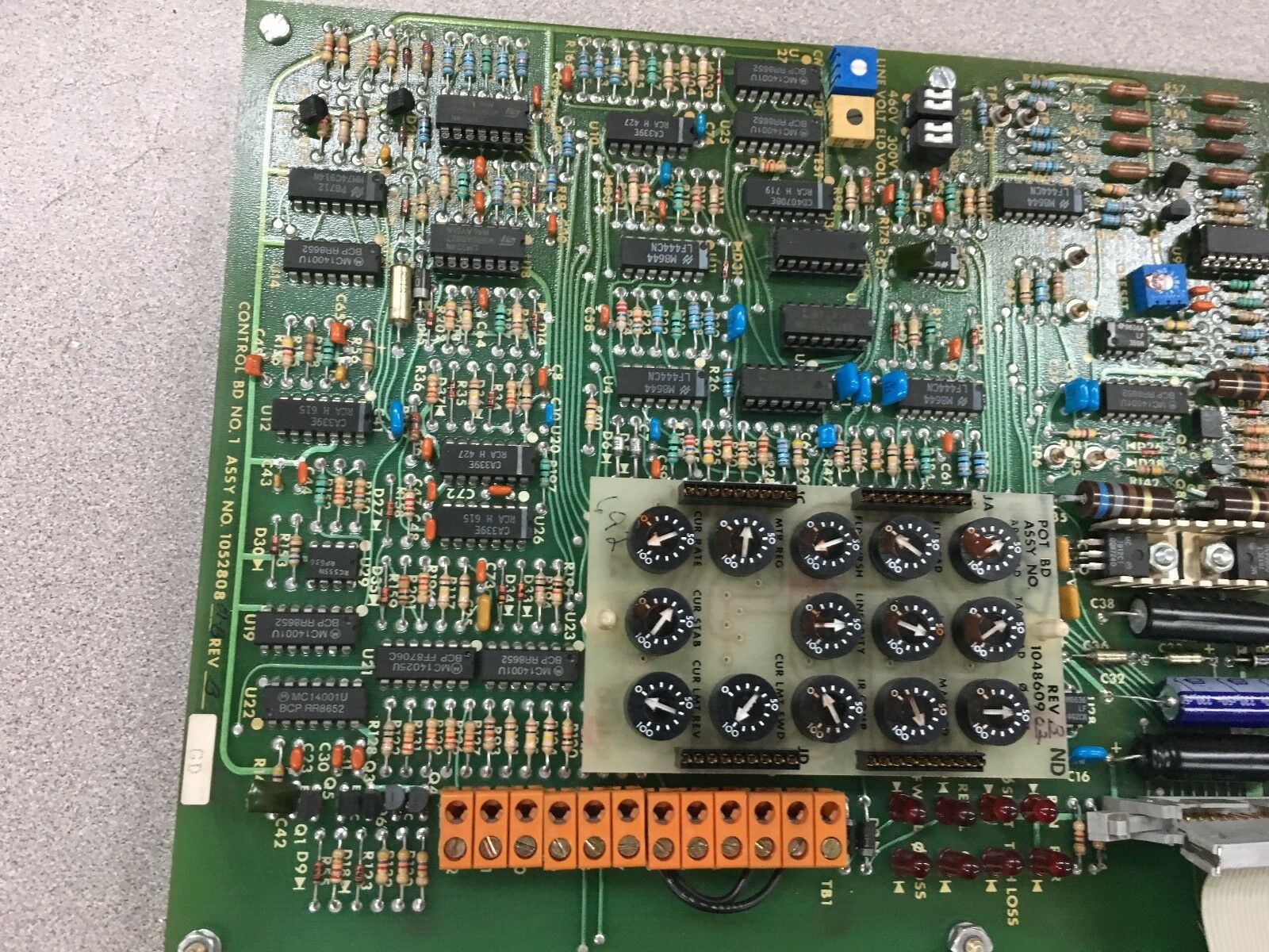 USED FINCOR CONTROL BOARD 1052811 WITH FINCOR 1052808 CIRCUIT BOARD