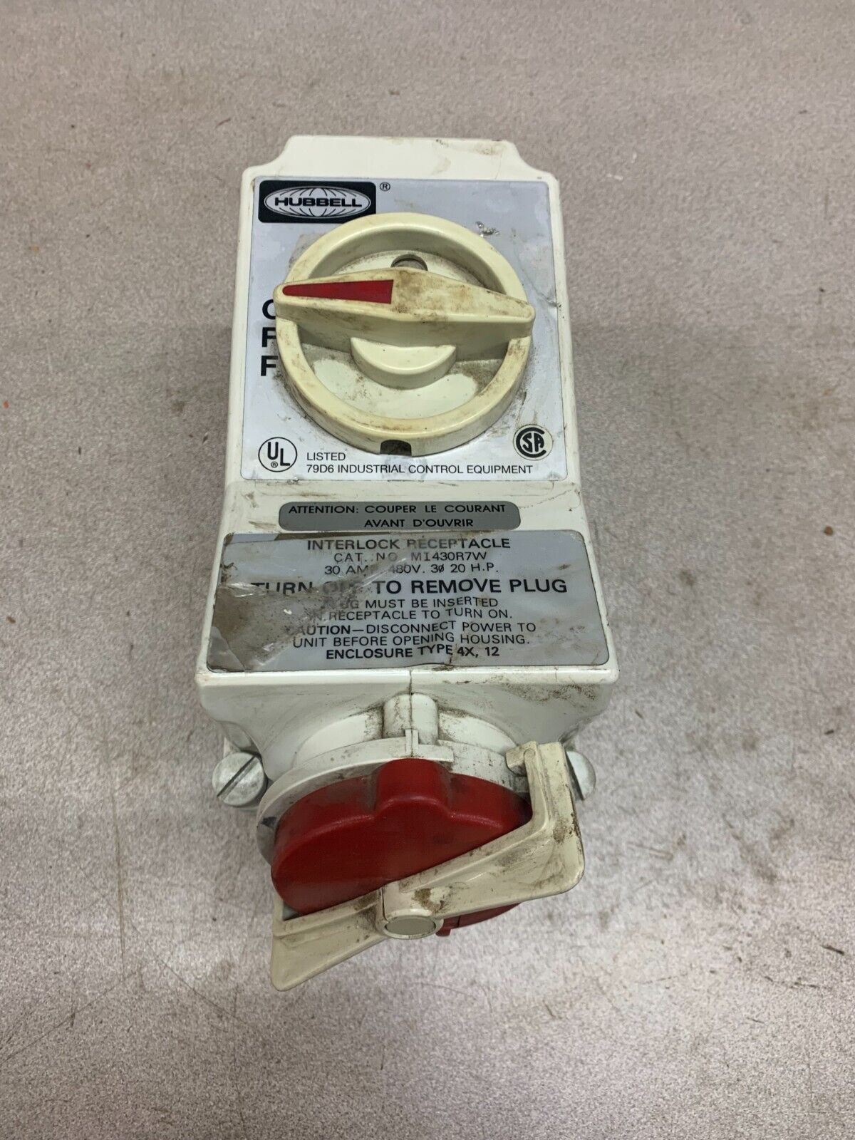 USED HUBBELL 30A 3PH 480VAC WATERTIGHT RECEPTACLE MI430R7W