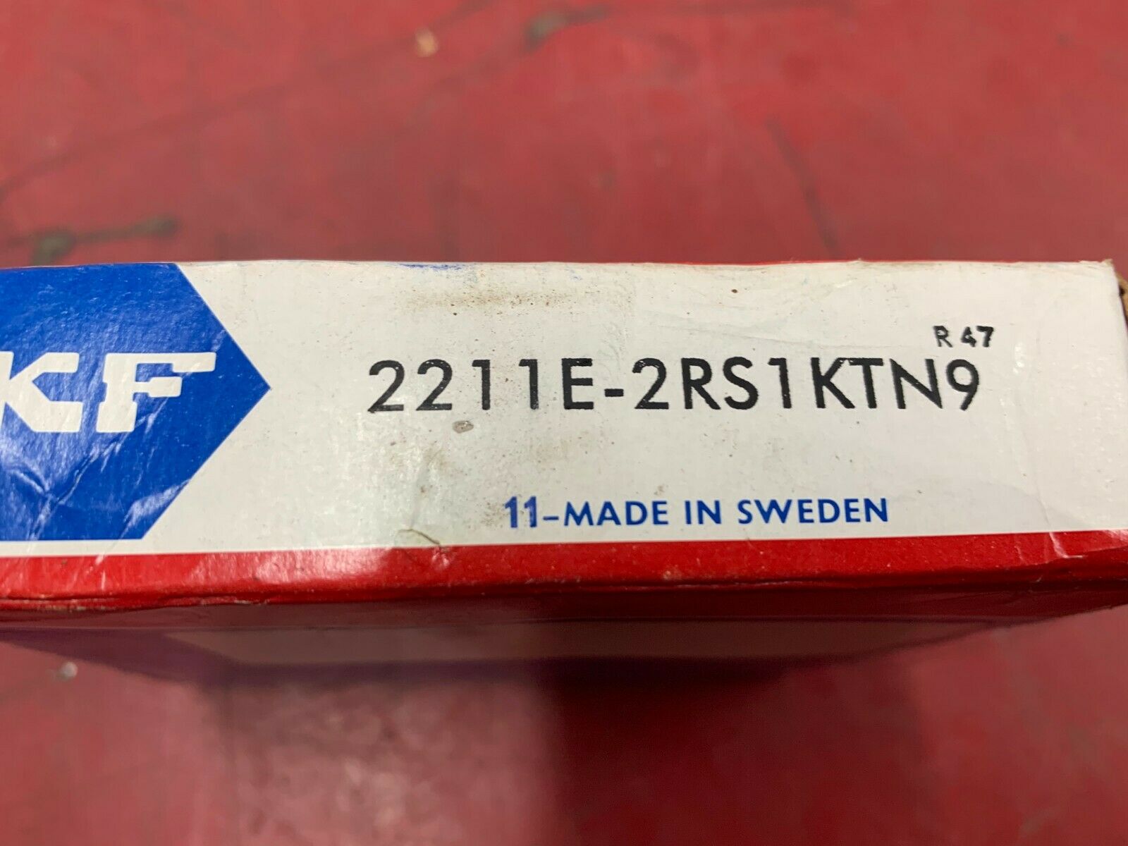 NEW IN BOX SKF BEARING 2211E-2RS1KTN9